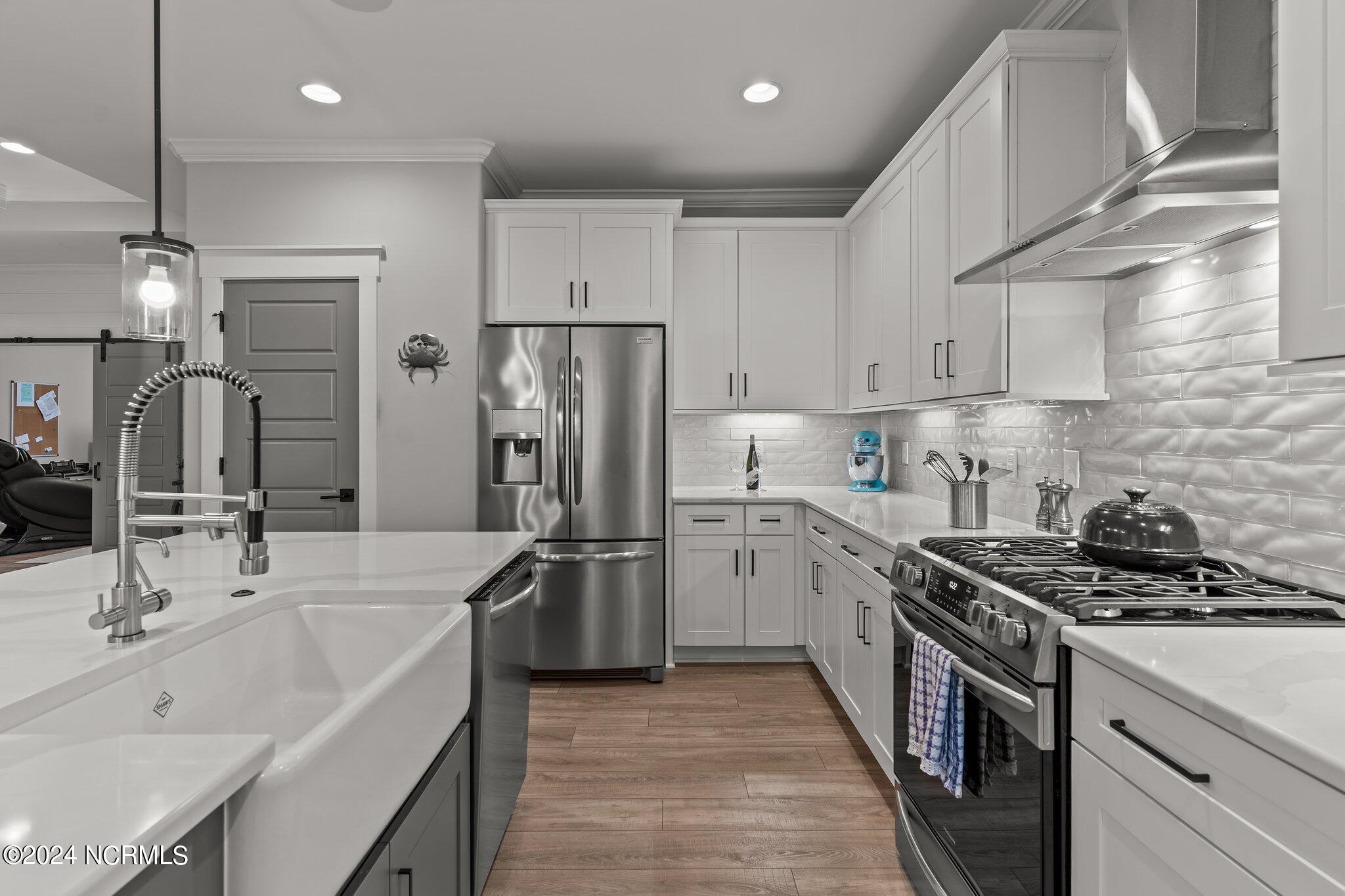 283 Bluenose Lane Property Photo 14