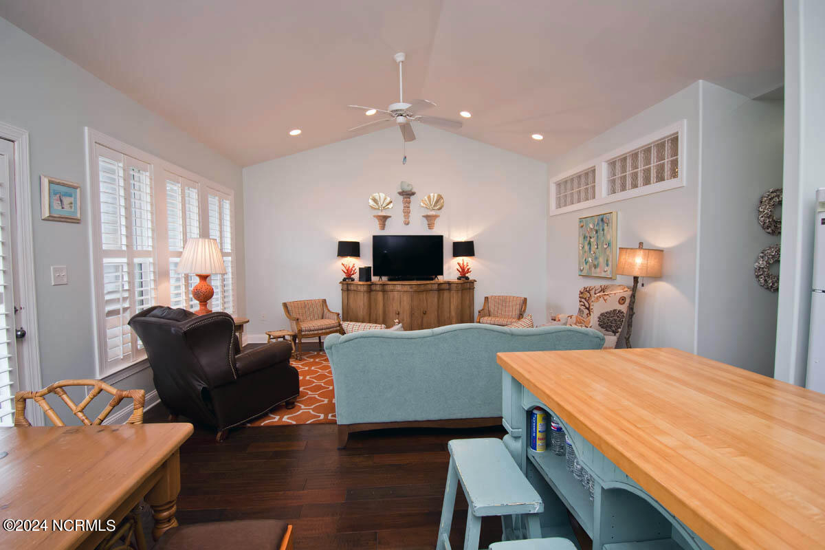 1701 Salter Path J-303 Property Photo 9