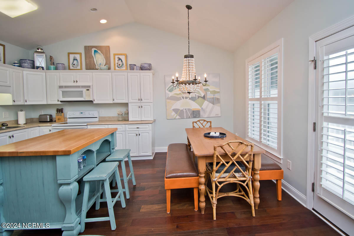 1701 Salter Path J-303 Property Photo 11