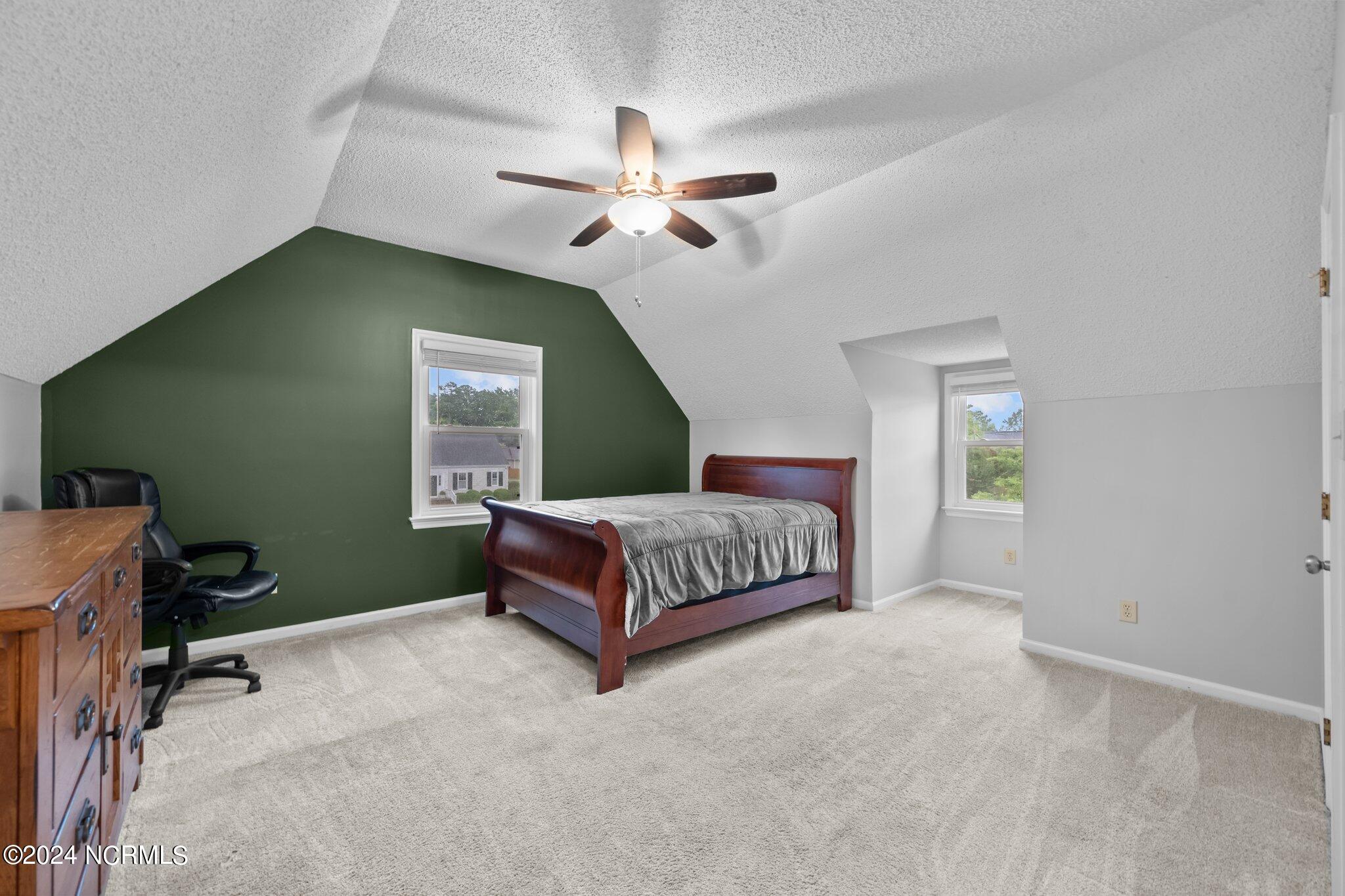 101 Grimsby Place Property Photo 35