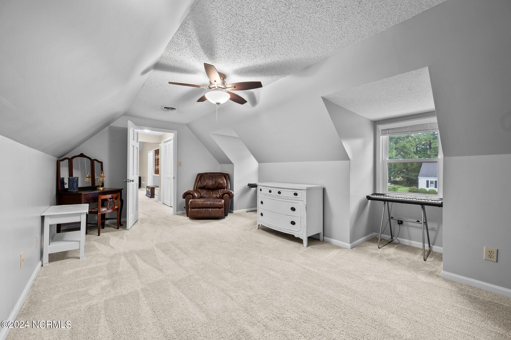 101 Grimsby Place Property Photo 43