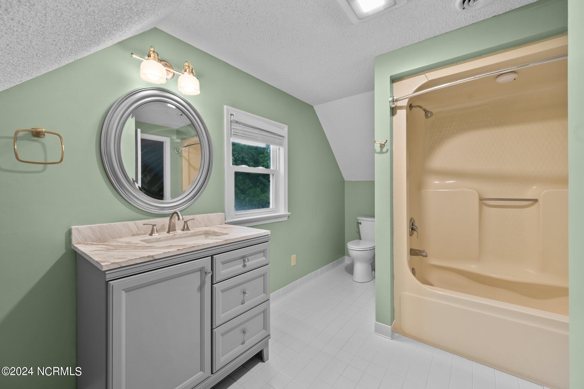 101 Grimsby Place Property Photo 46