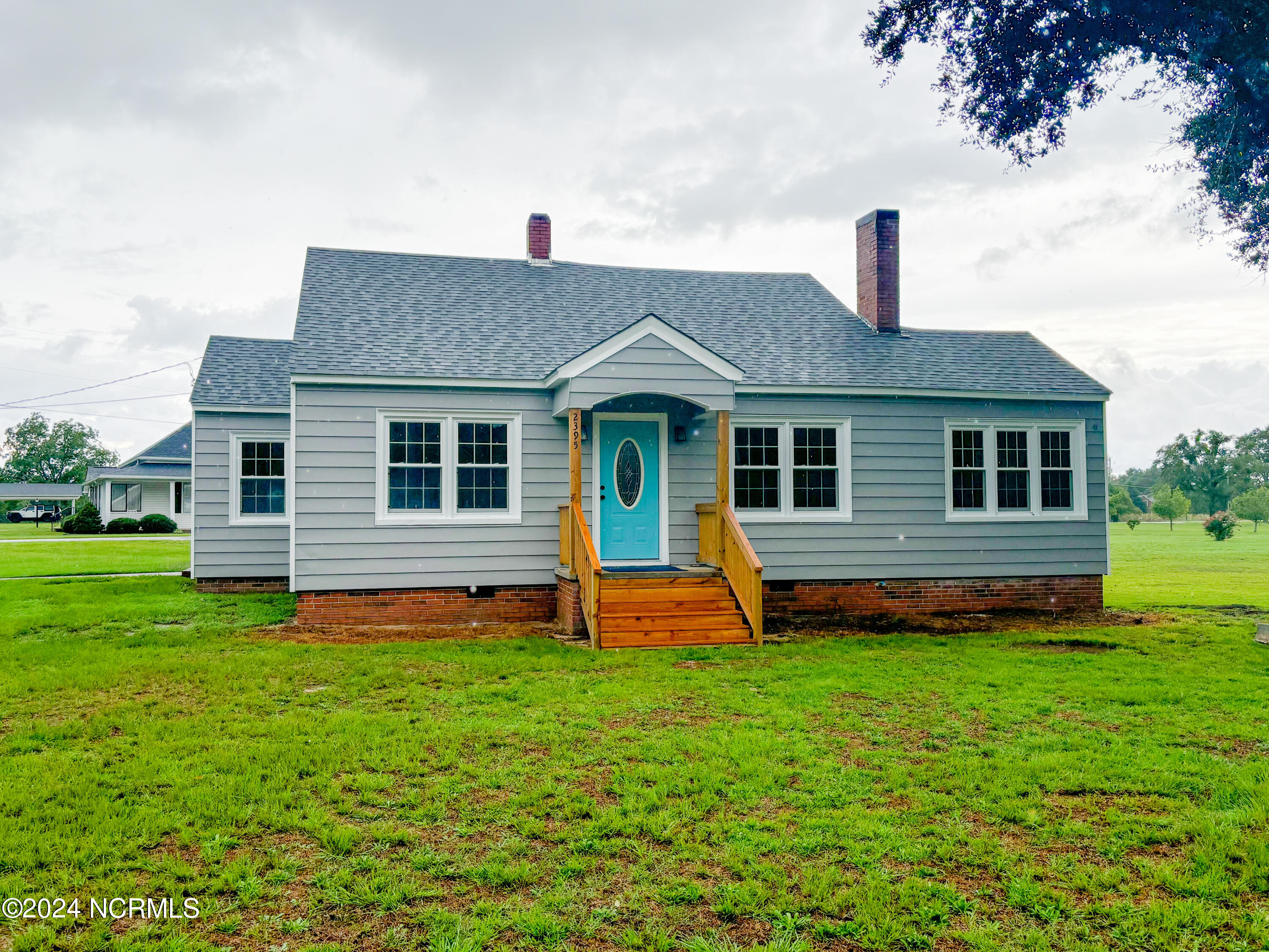2395 Us Hwy 220 Property Photo 1