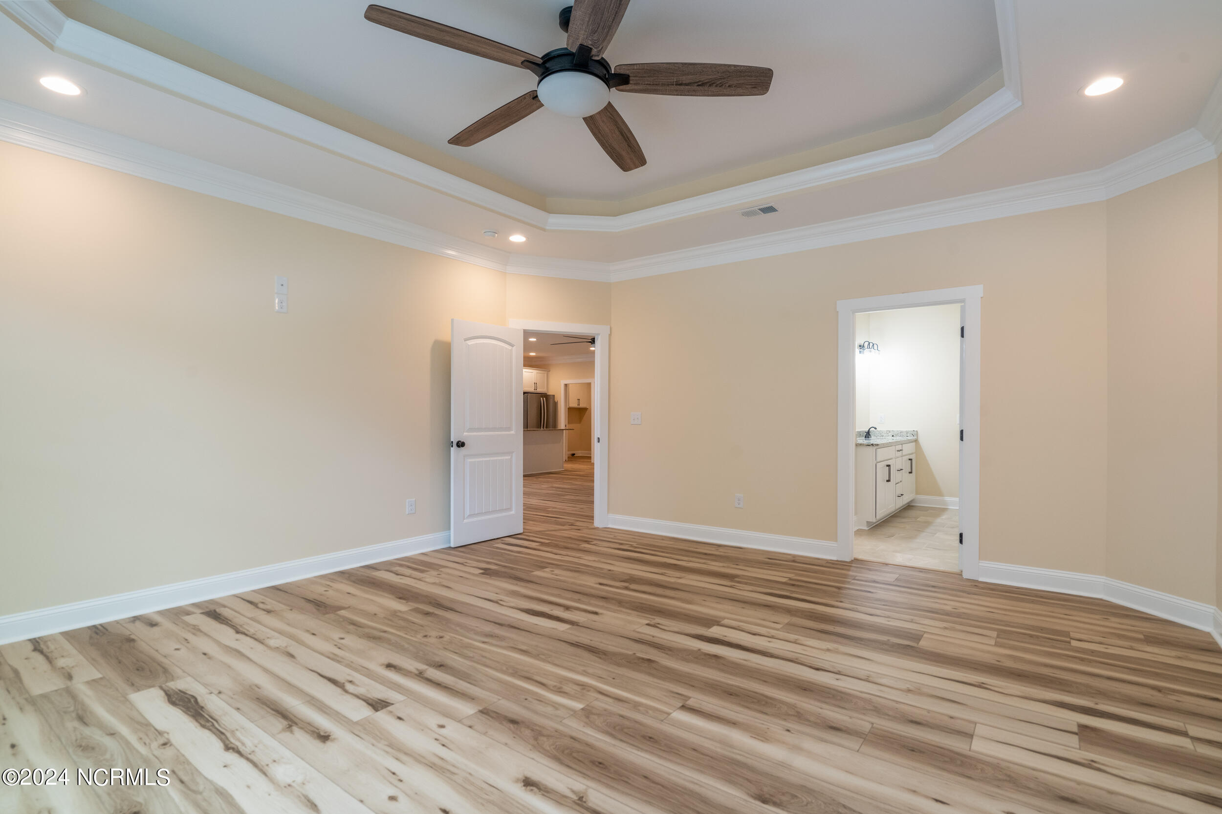 3506 E Oak Island Drive Property Photo 20