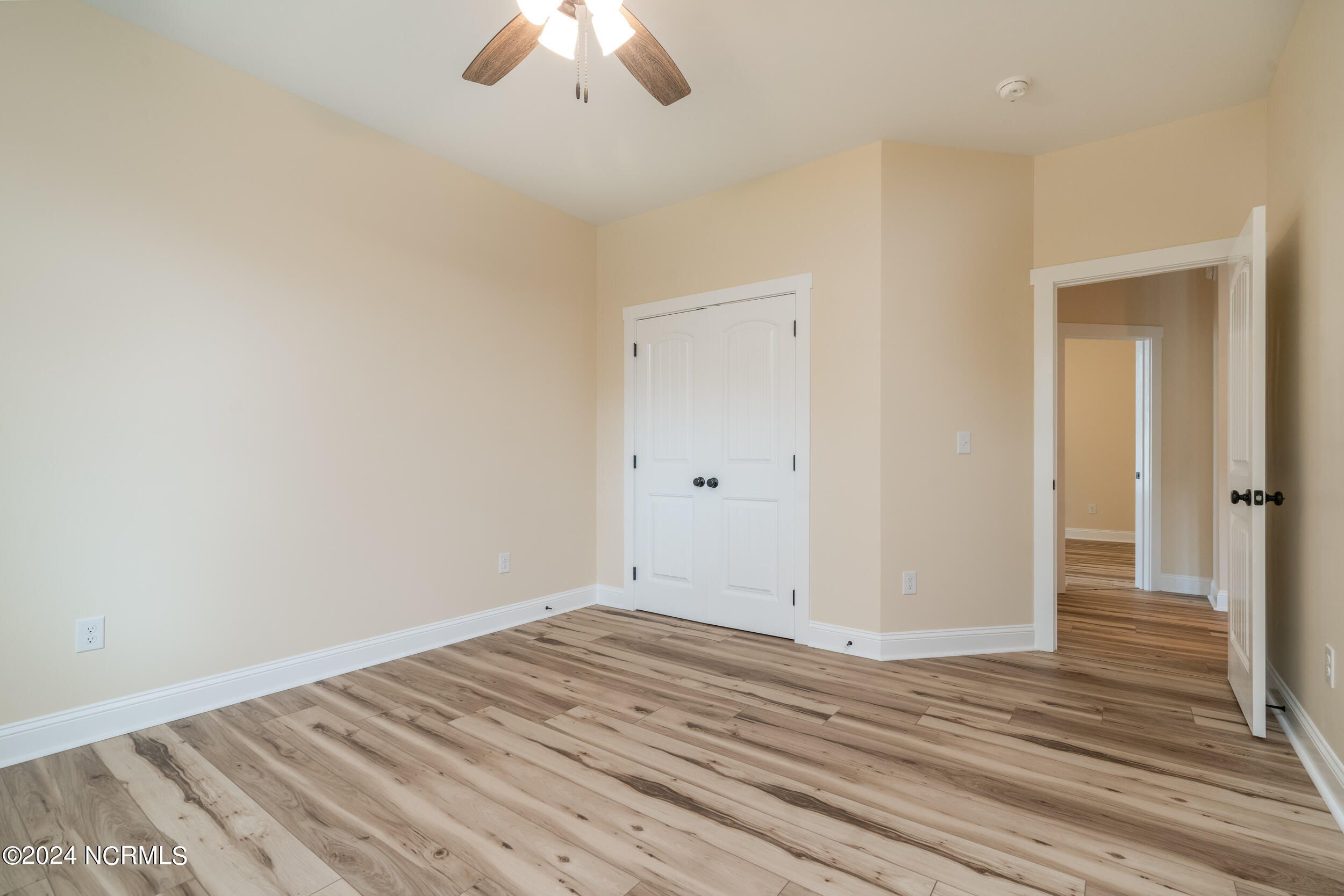 3506 E Oak Island Drive Property Photo 27