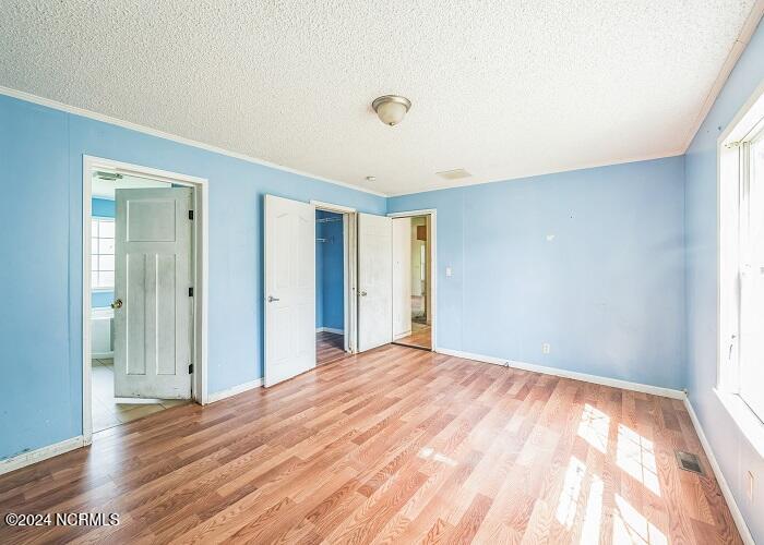 410 Satchell Street Property Photo 7