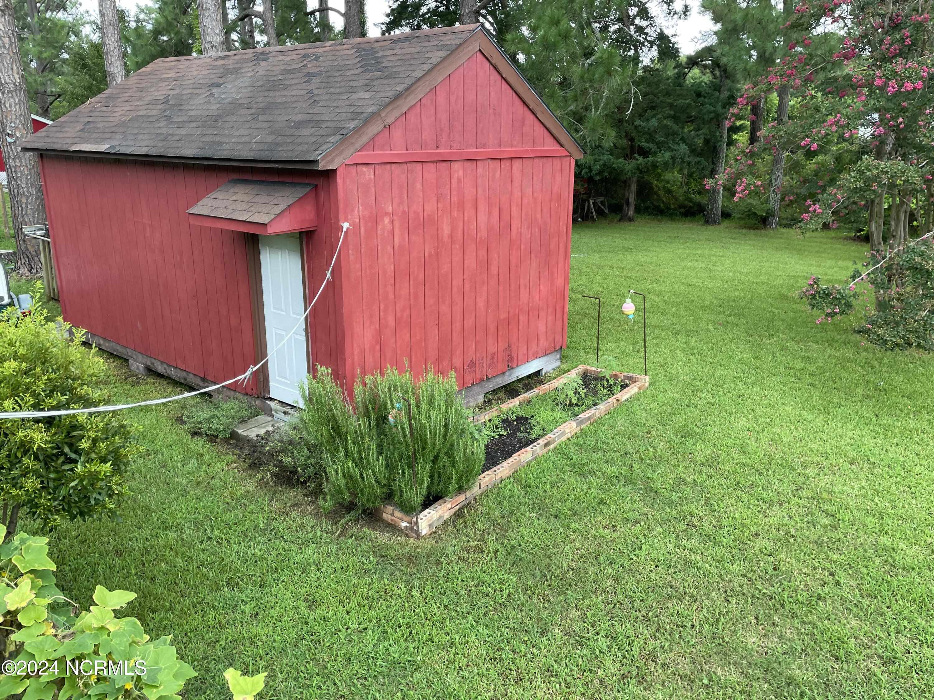 149 Bayshore Street Property Photo 13