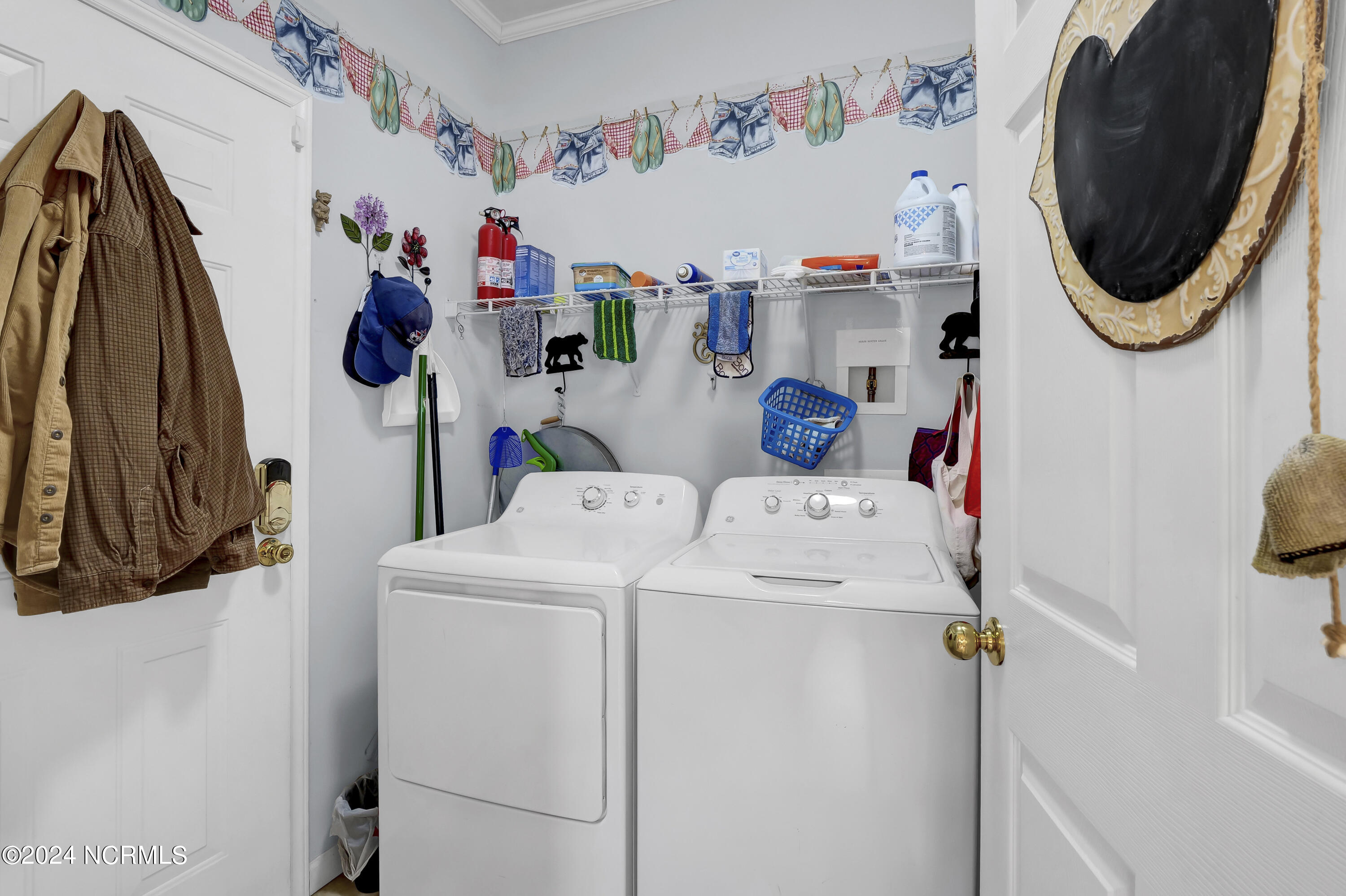 636 Wintercreeper Drive Property Photo 15