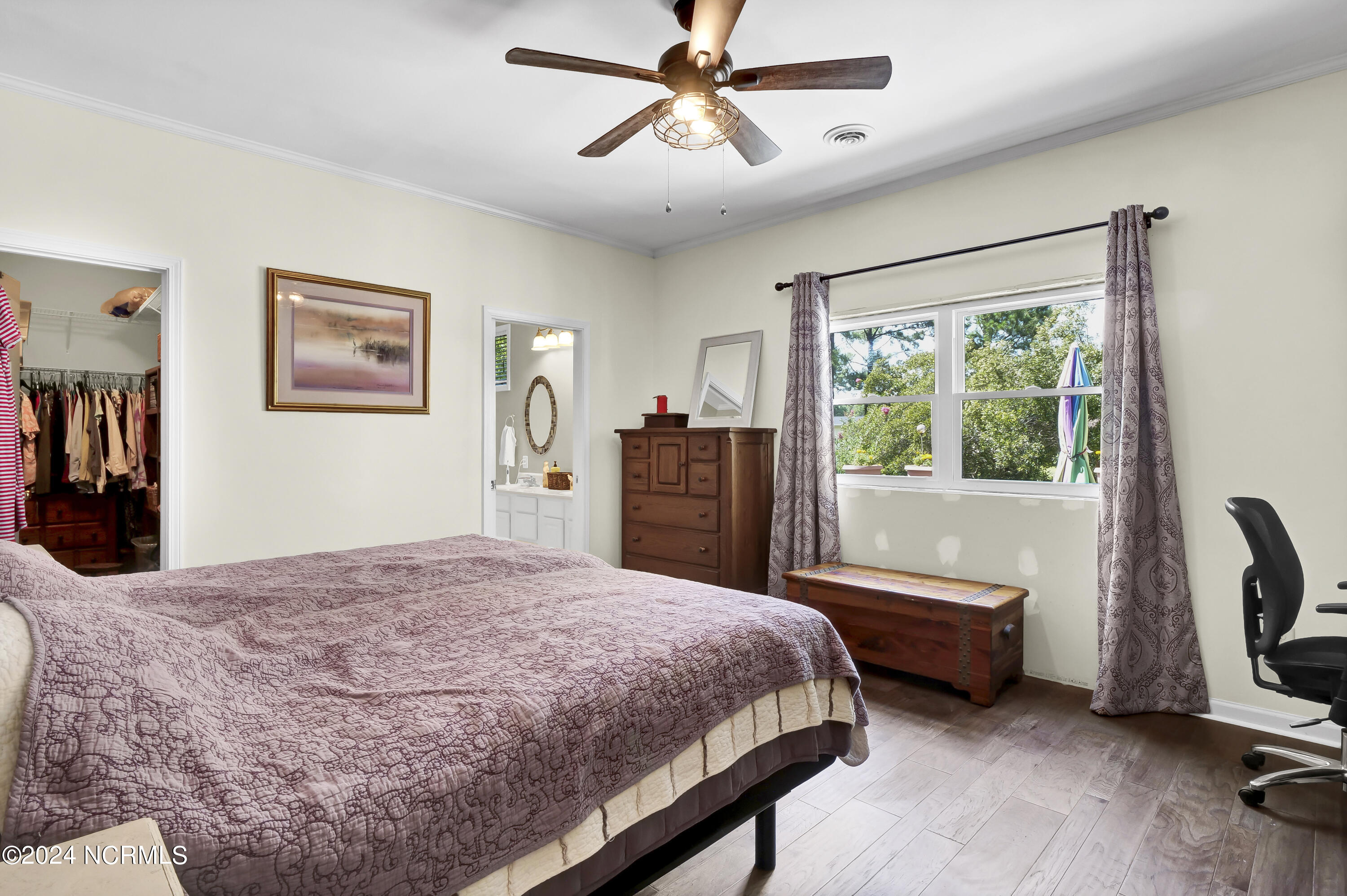 636 Wintercreeper Drive Property Photo 16