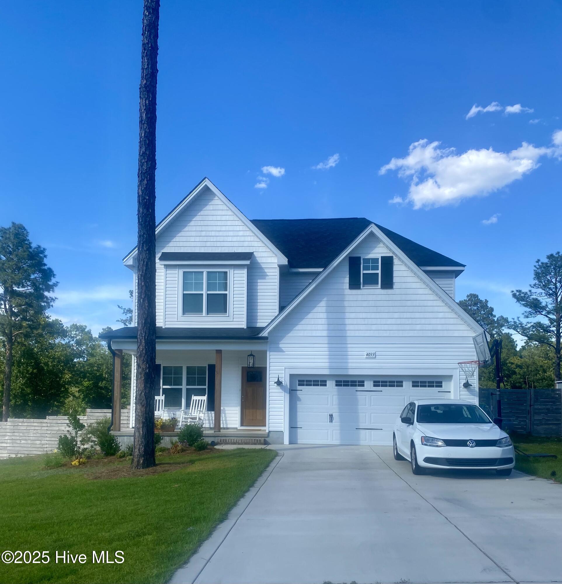 4033 Silver Lane Property Photo 1