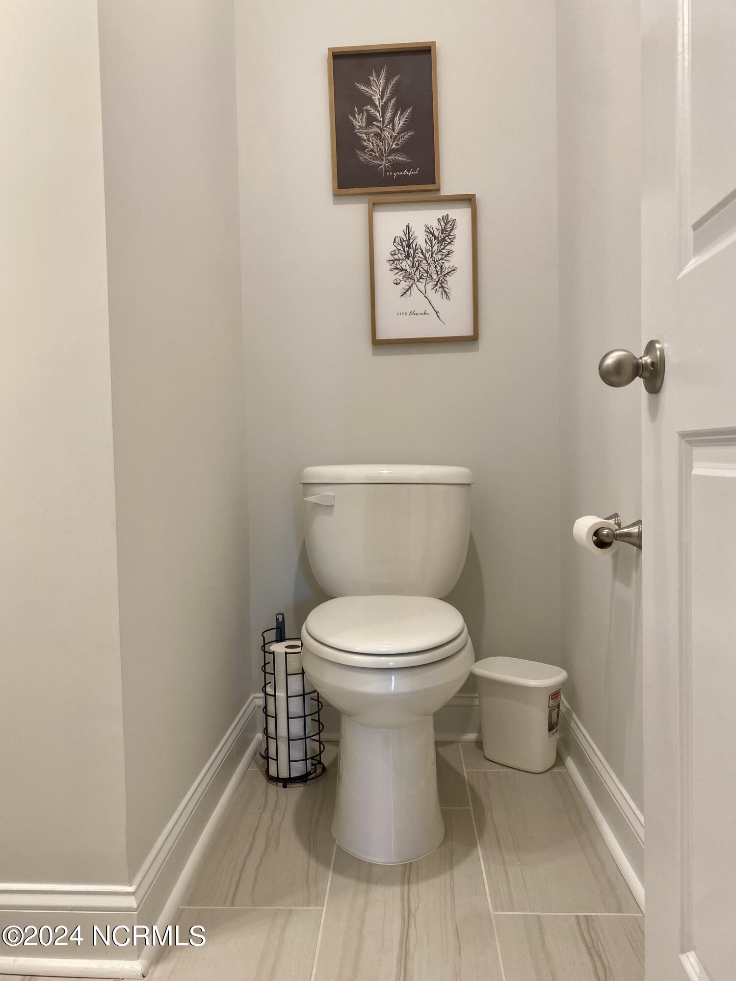 4033 Silver Lane Property Photo 15