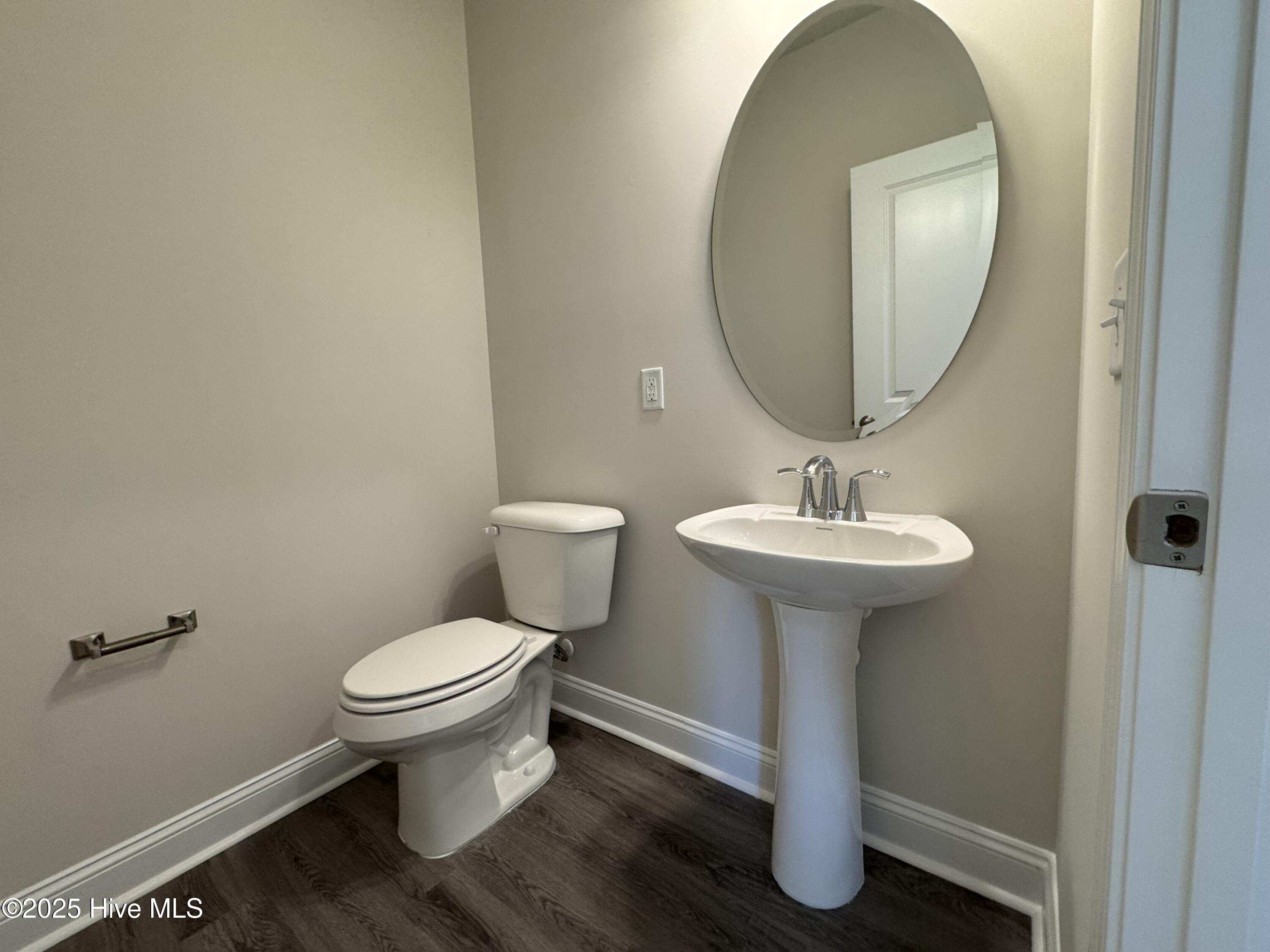 99 Mapledale Court Property Photo 17