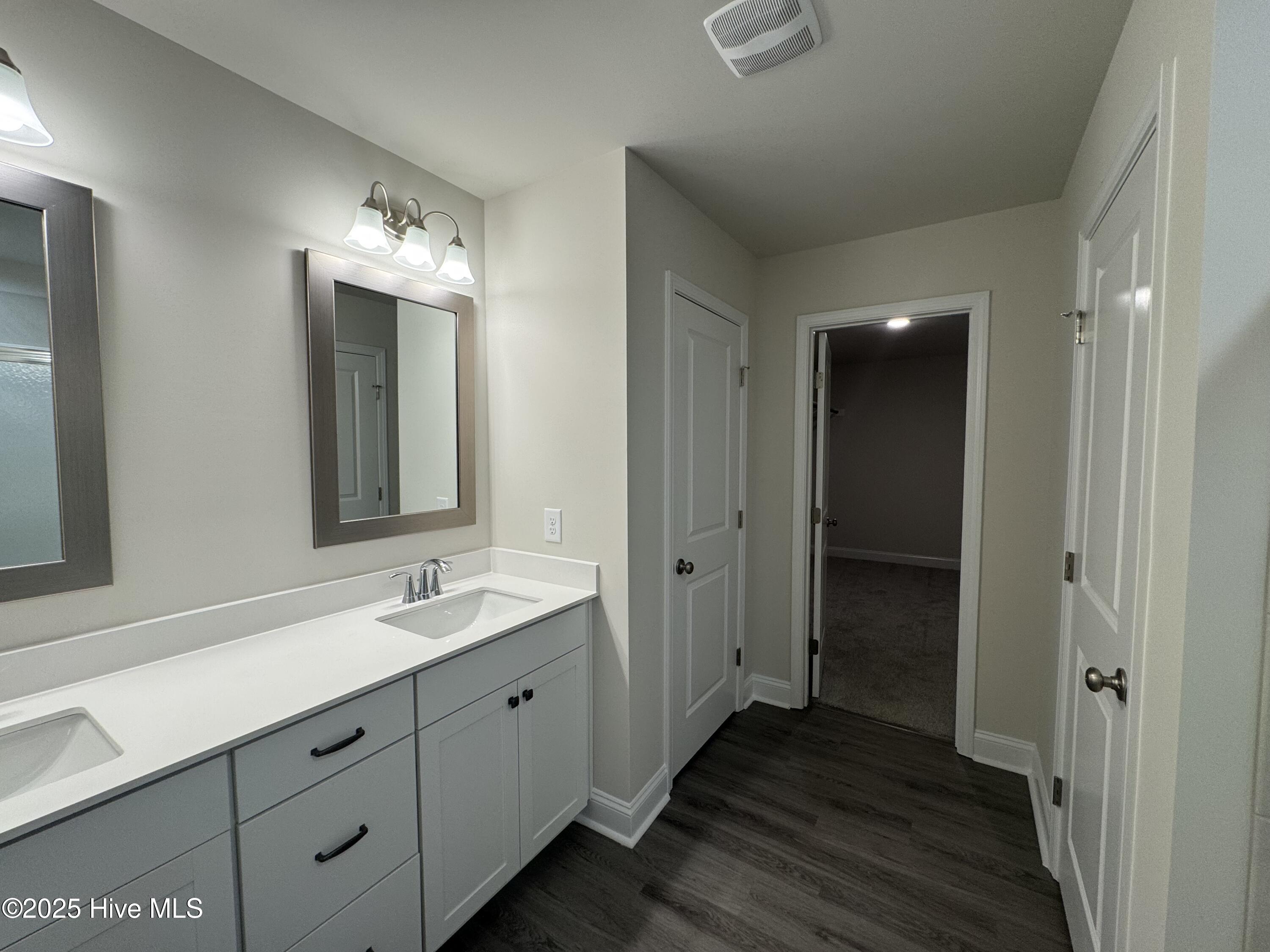 99 Mapledale Court Property Photo 31