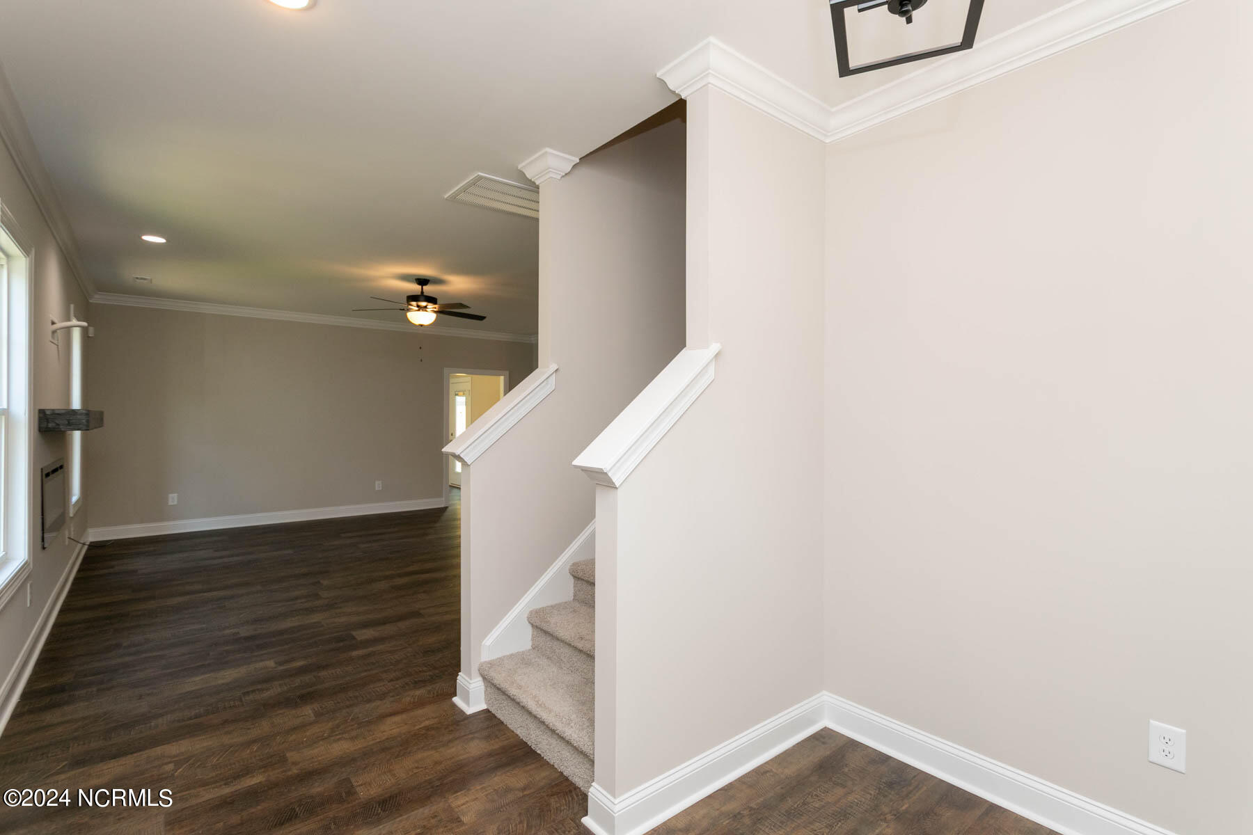 519 N Sycamore Street Property Photo 2