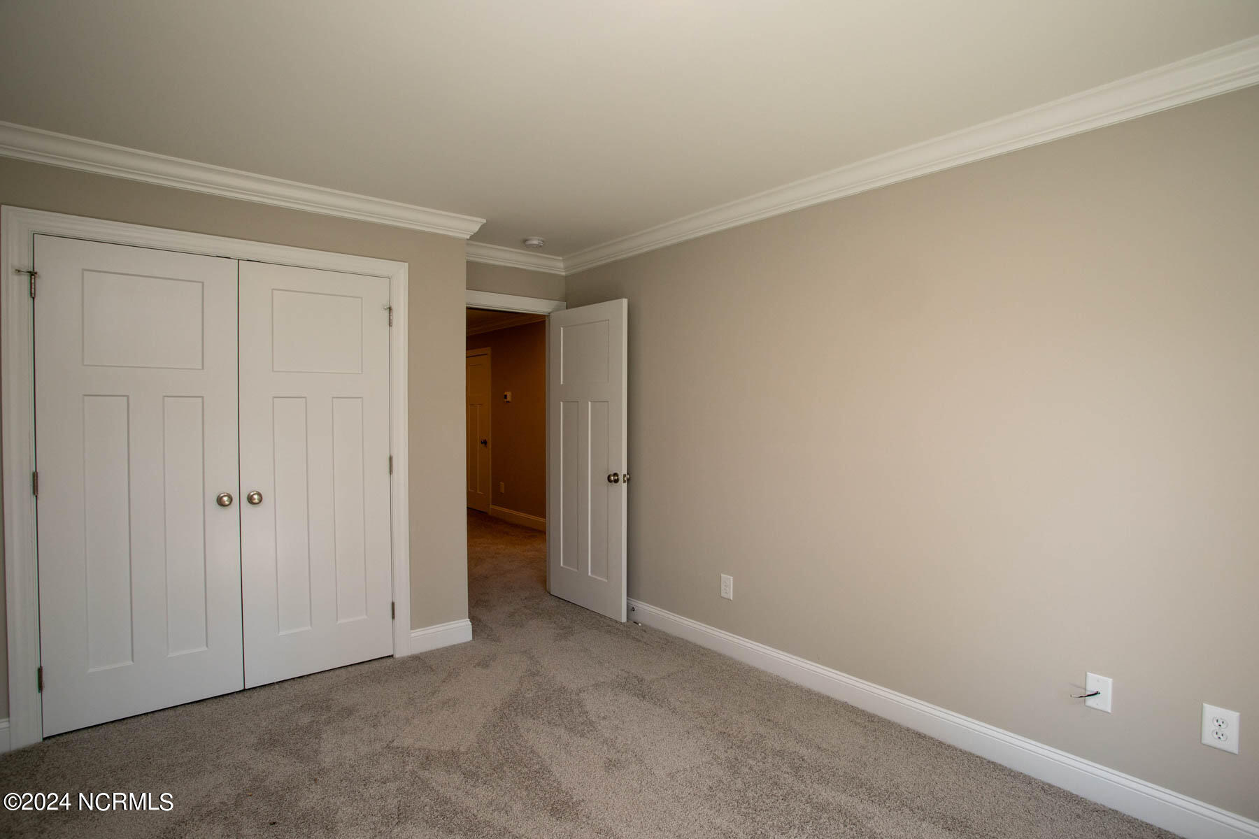 519 N Sycamore Street Property Photo 26