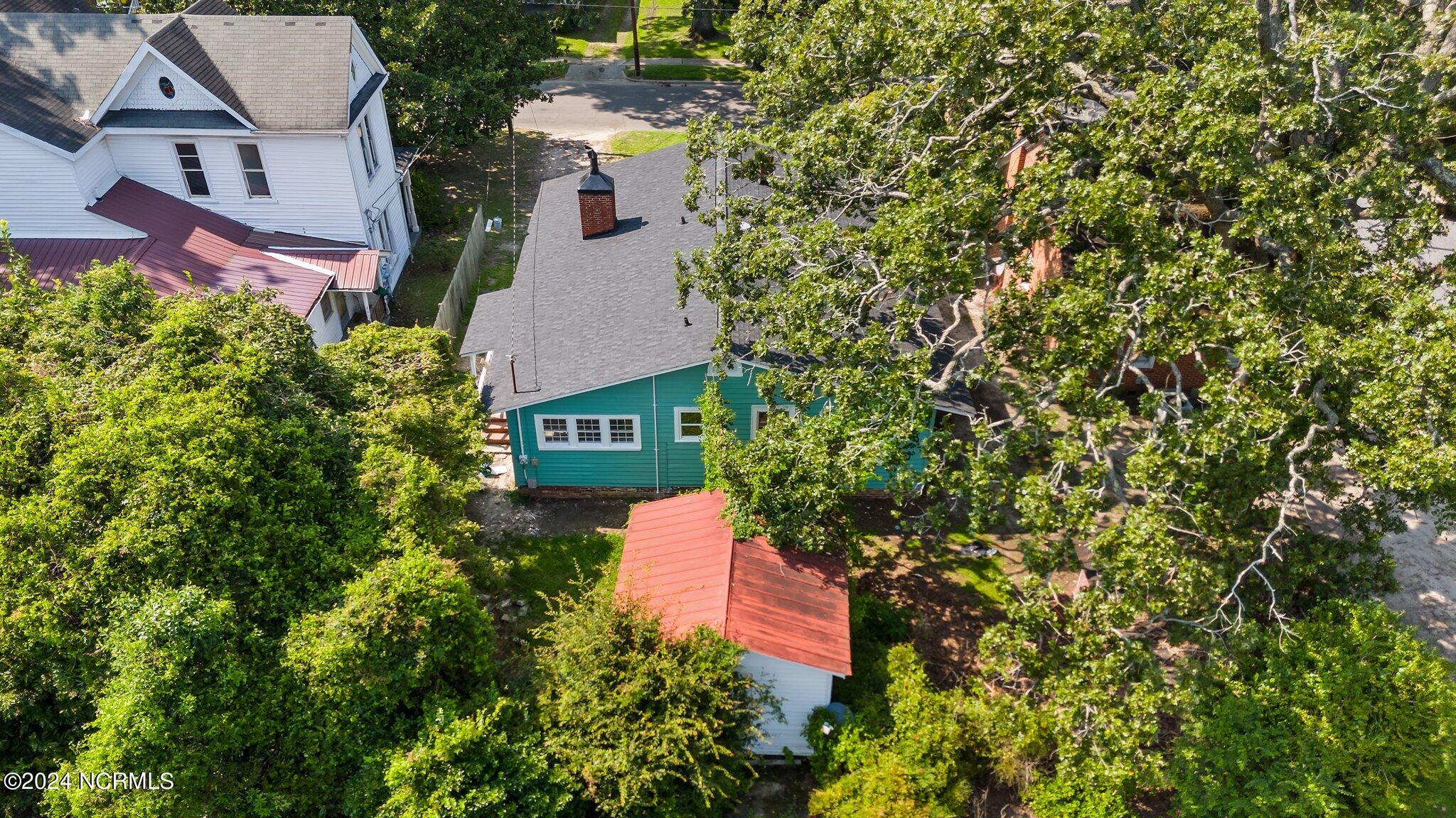 207 Williams Street Property Photo 8