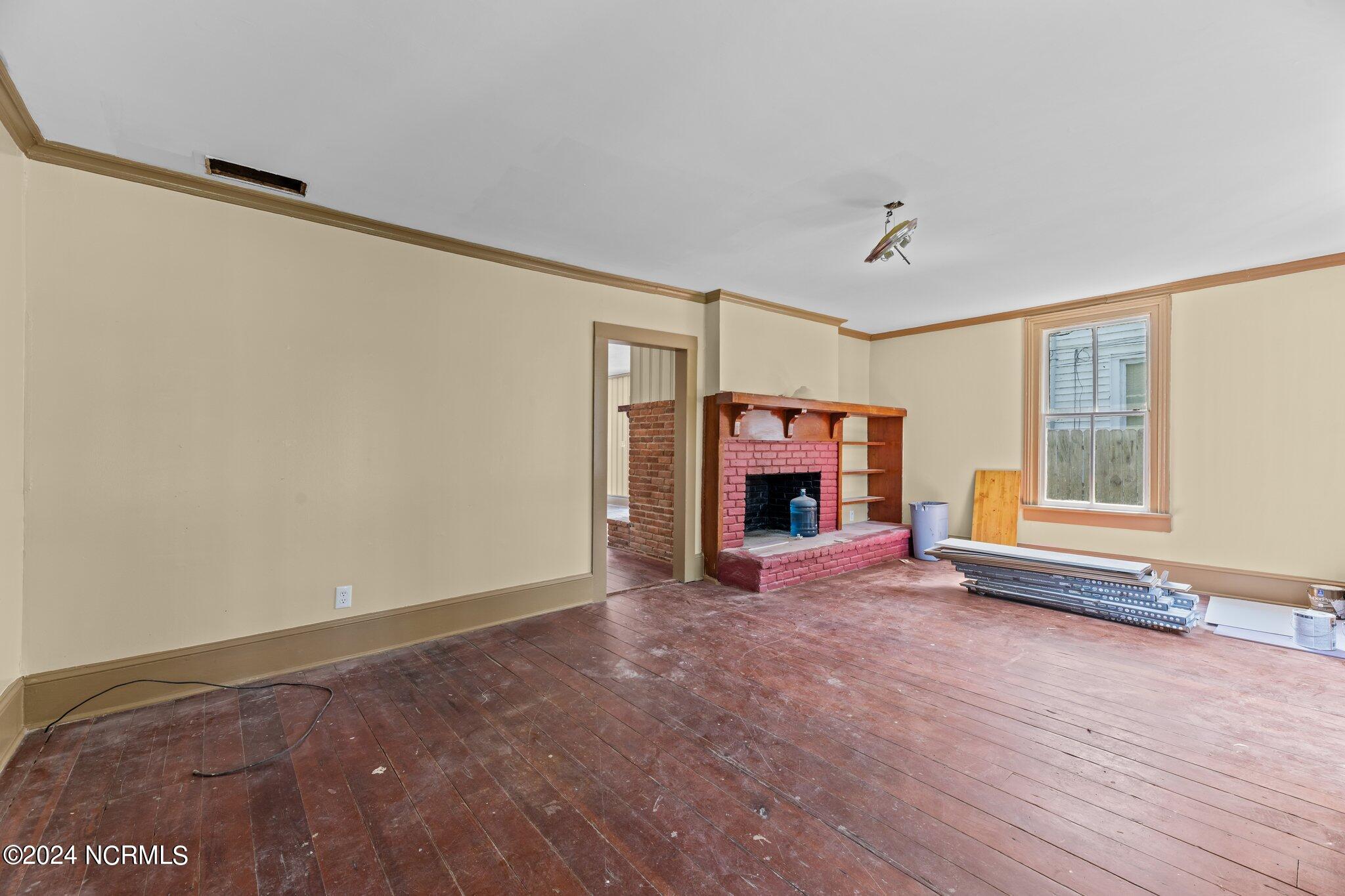 207 Williams Street Property Photo 33