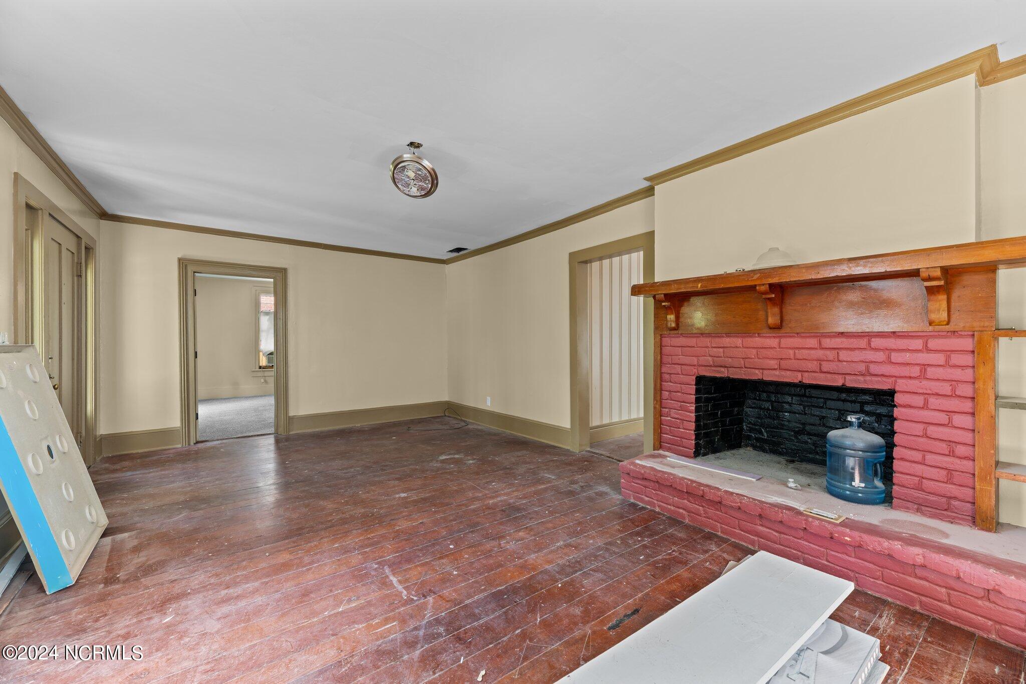 207 Williams Street Property Photo 35