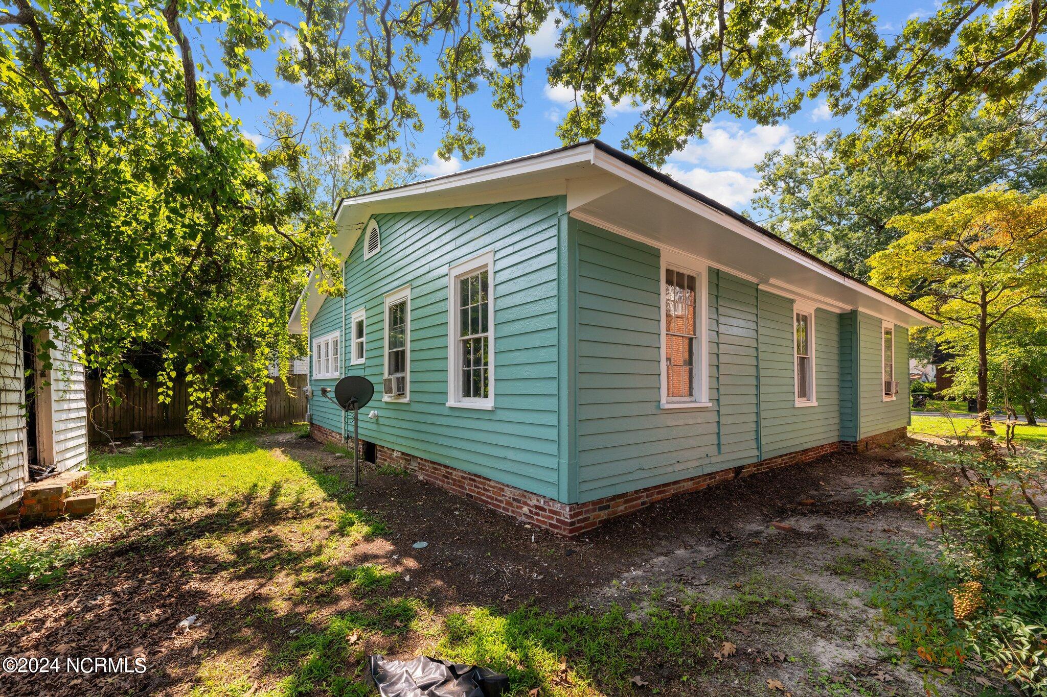 207 Williams Street Property Photo 41