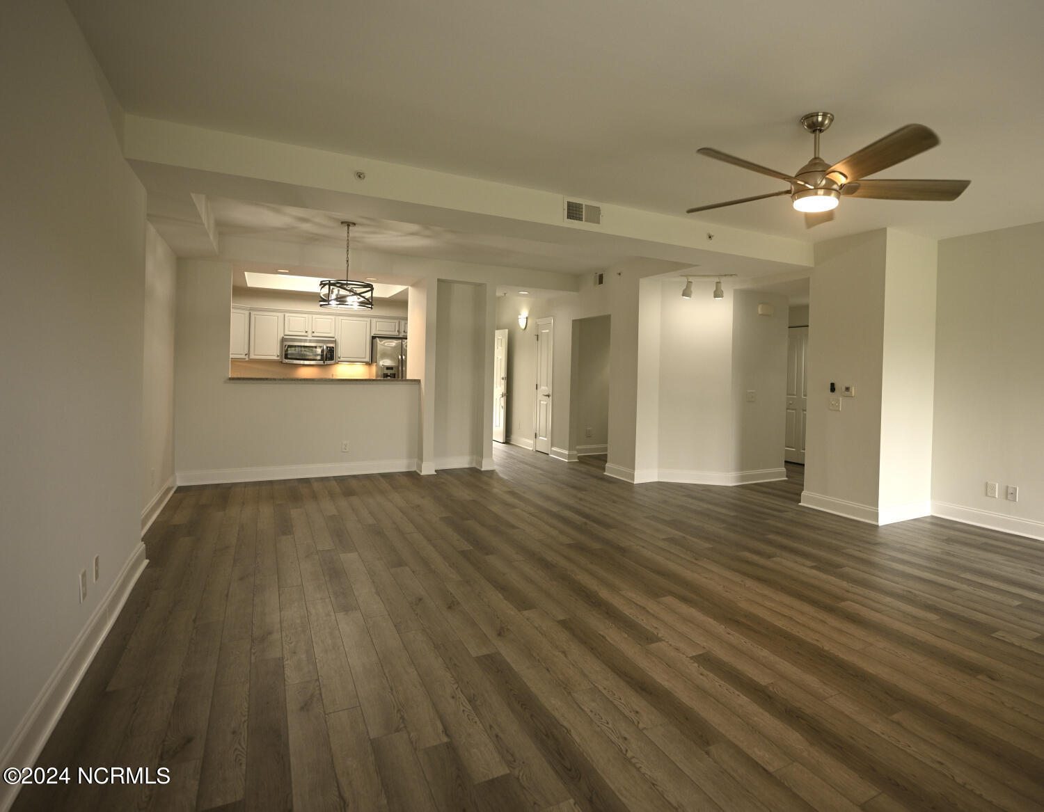 4100 Marsh Grove Lane 4107 Property Photo 2