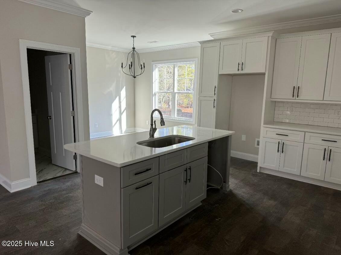 450 Spring Lake Drive Property Photo 3