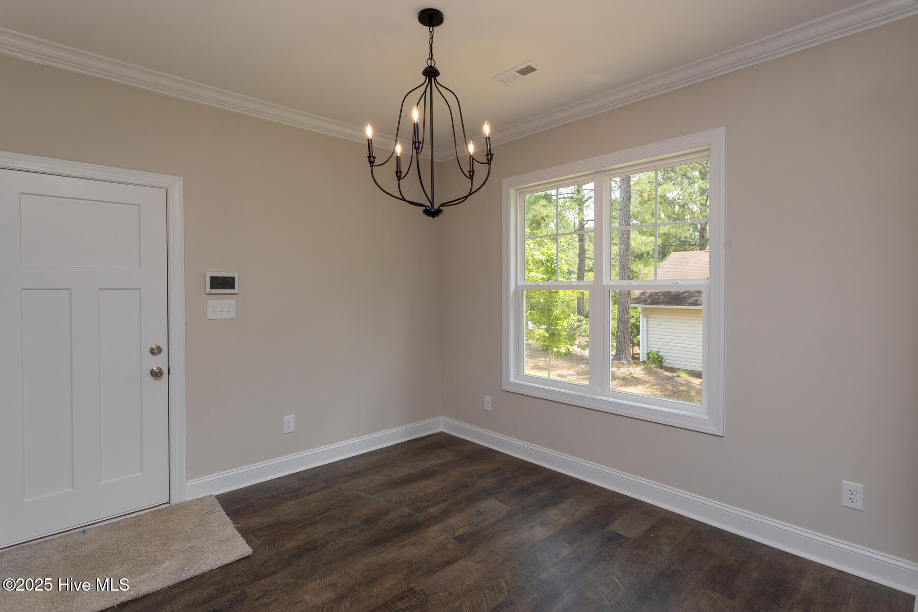 450 Spring Lake Drive Property Photo 8