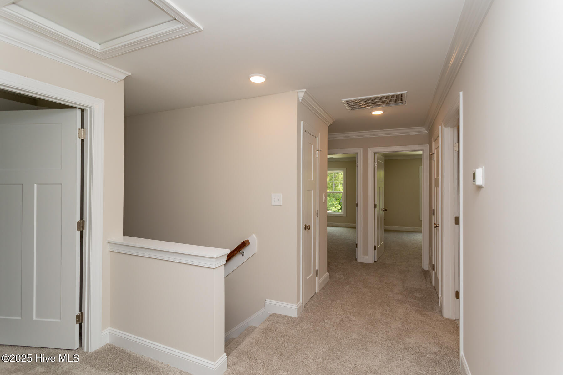 450 Spring Lake Drive Property Photo 14