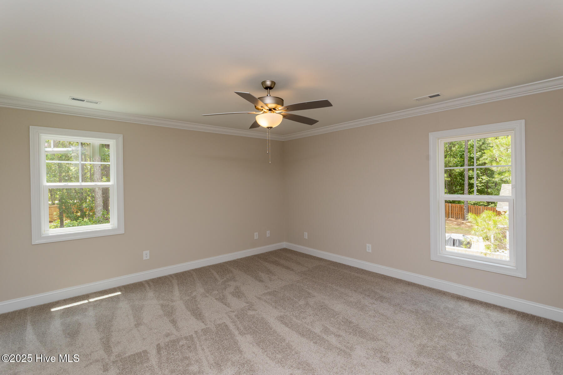 450 Spring Lake Drive Property Photo 15