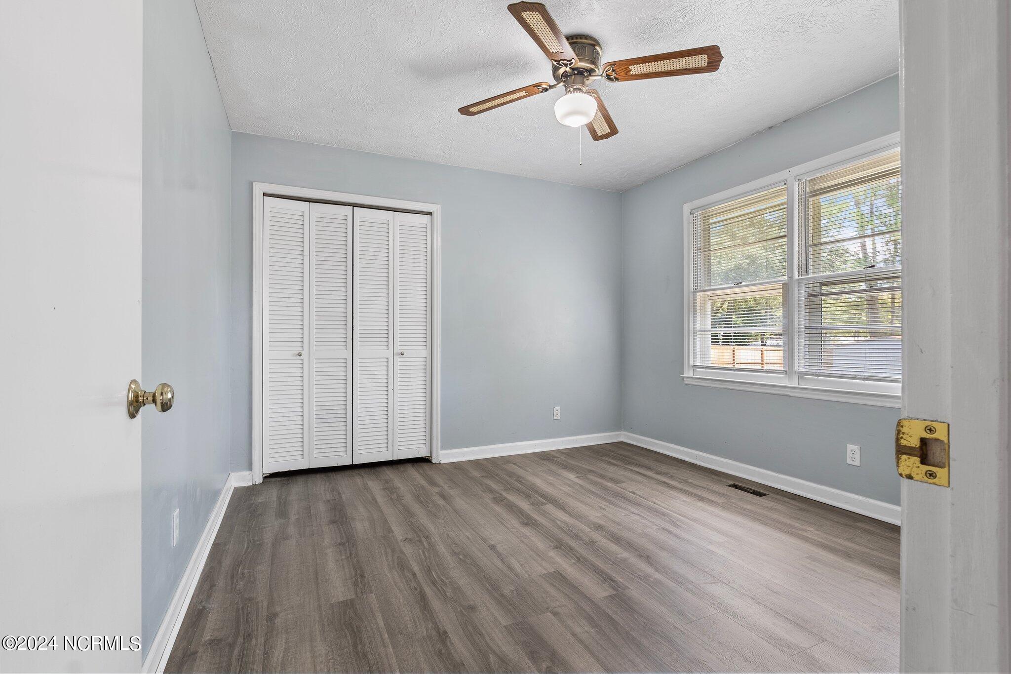 1708 N Poplar Street Property Photo 14
