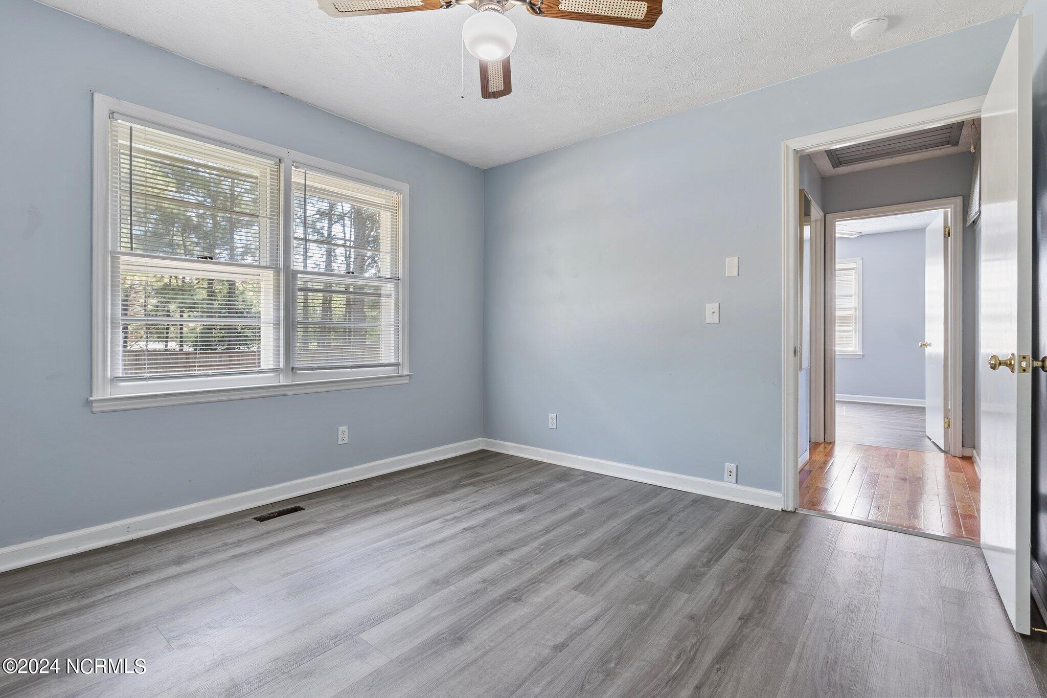 1708 N Poplar Street Property Photo 15