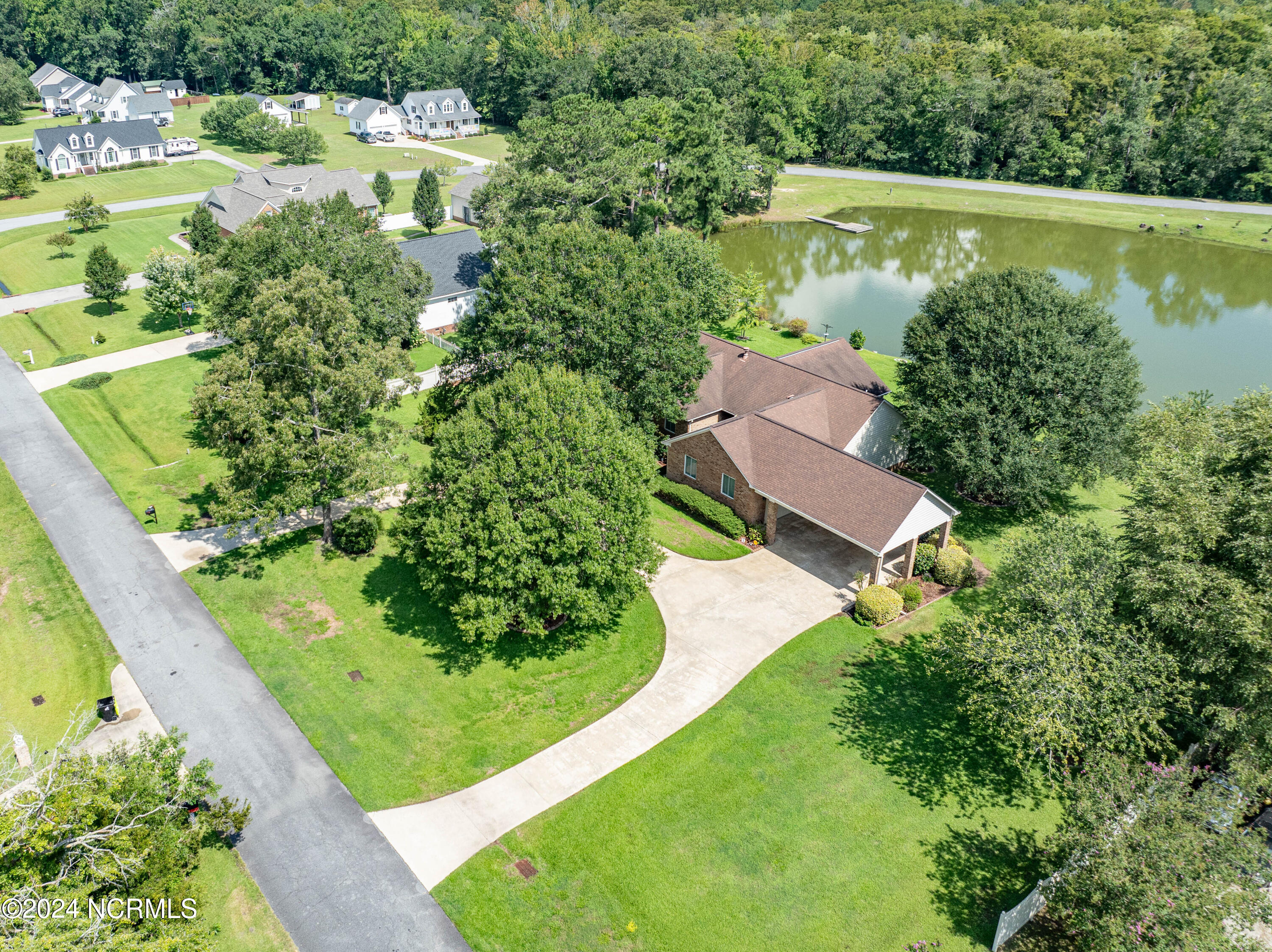 110 Raccoon Run Property Photo 7