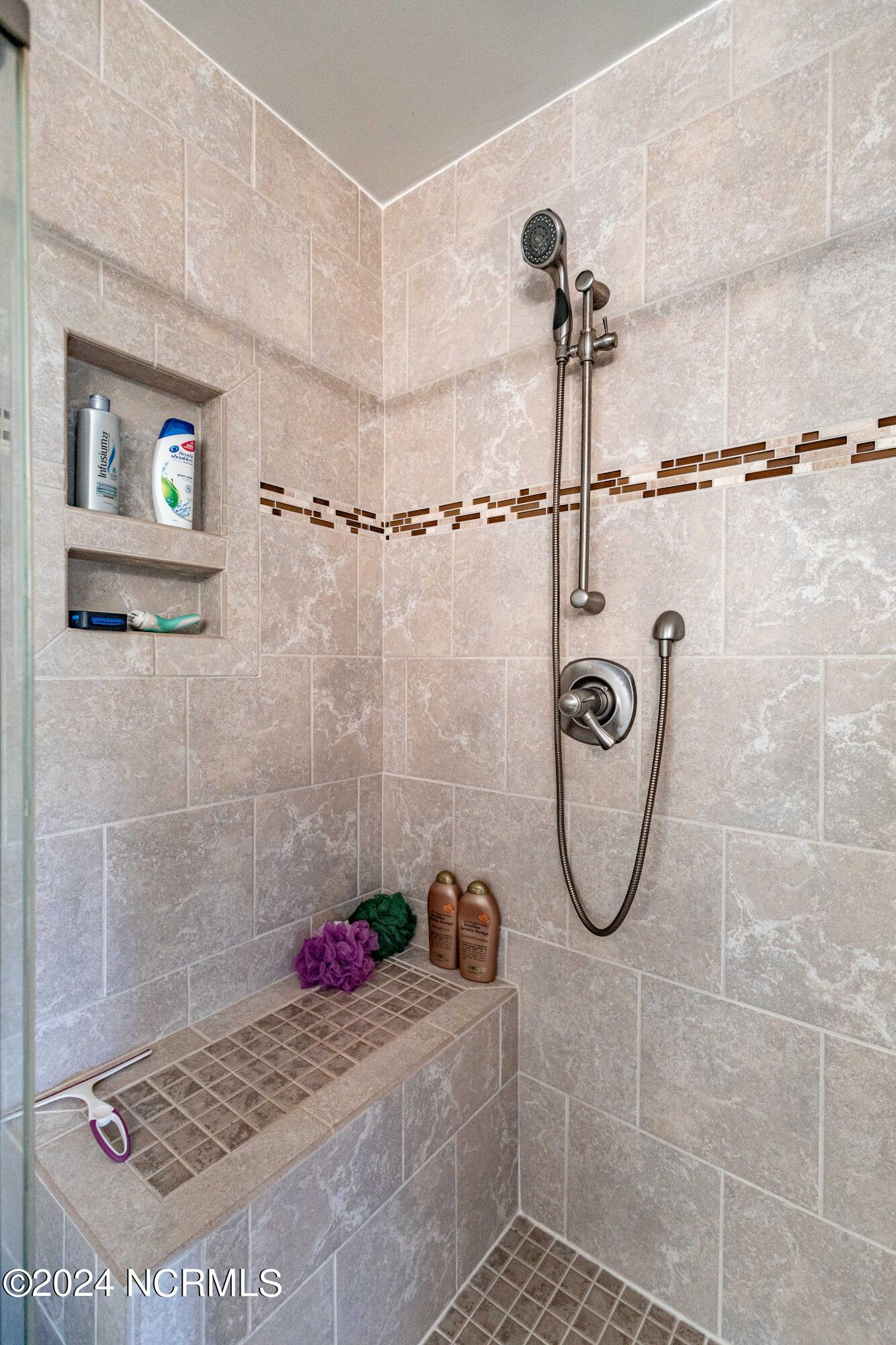 110 Raccoon Run Property Photo 41