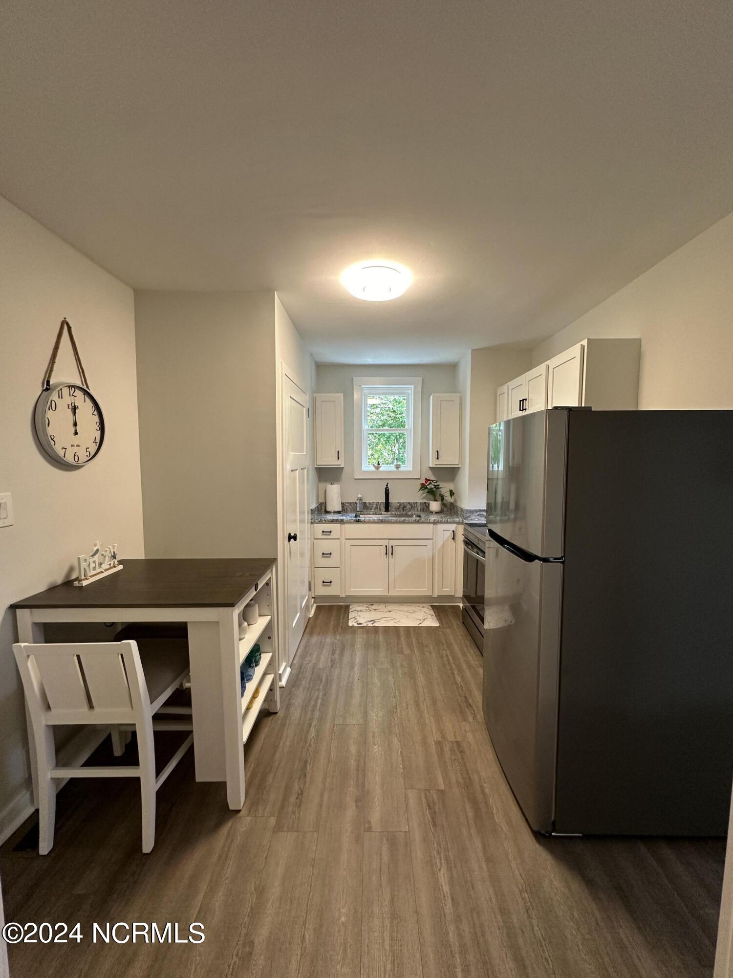 717 Wright Street Property Photo 5