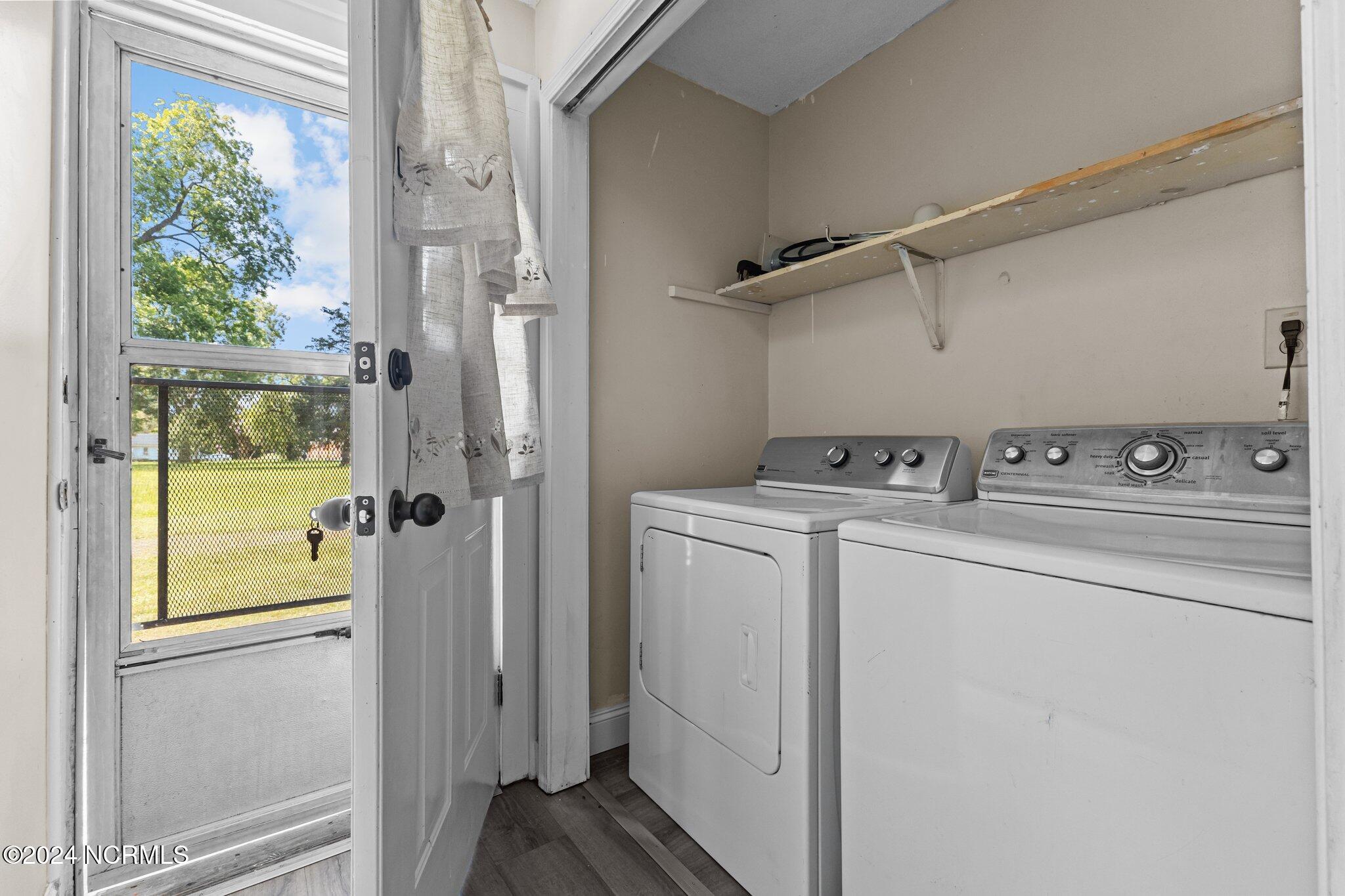 719 Barden Street Property Photo 23