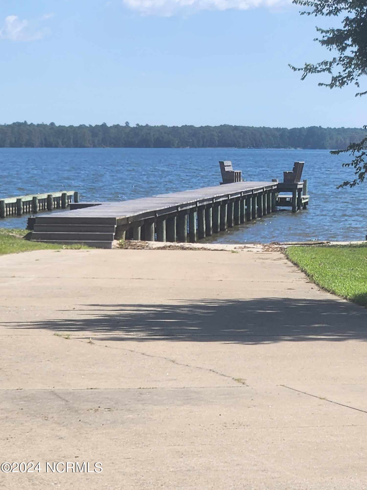 247 Blue Heron Boulevard Property Photo 6