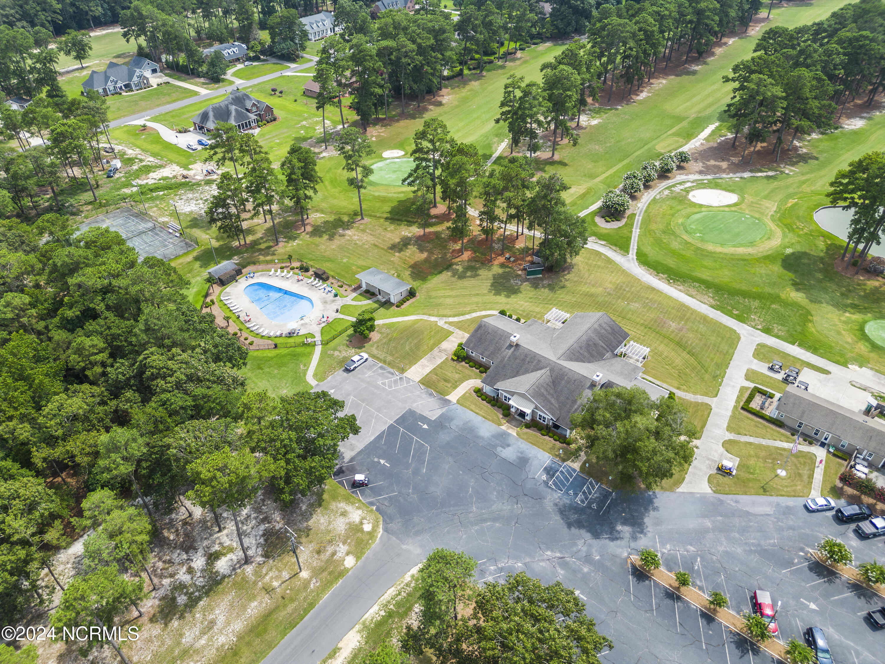 135 N Country Club Drive Property Photo 59