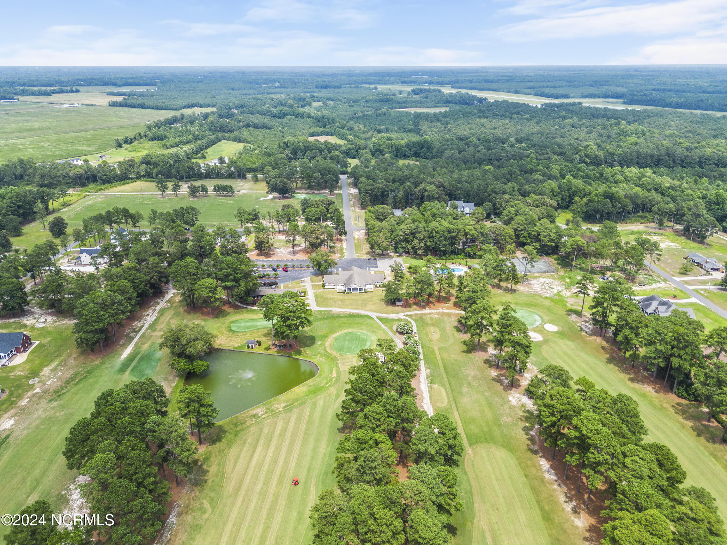 135 N Country Club Drive Property Photo 69