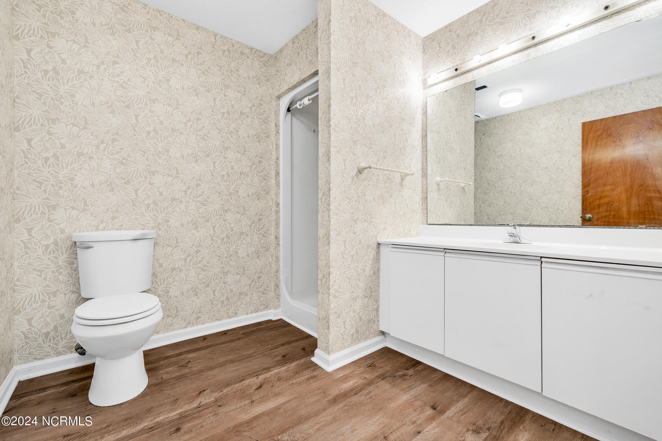 702 Azalea Drive 494 Property Photo 23
