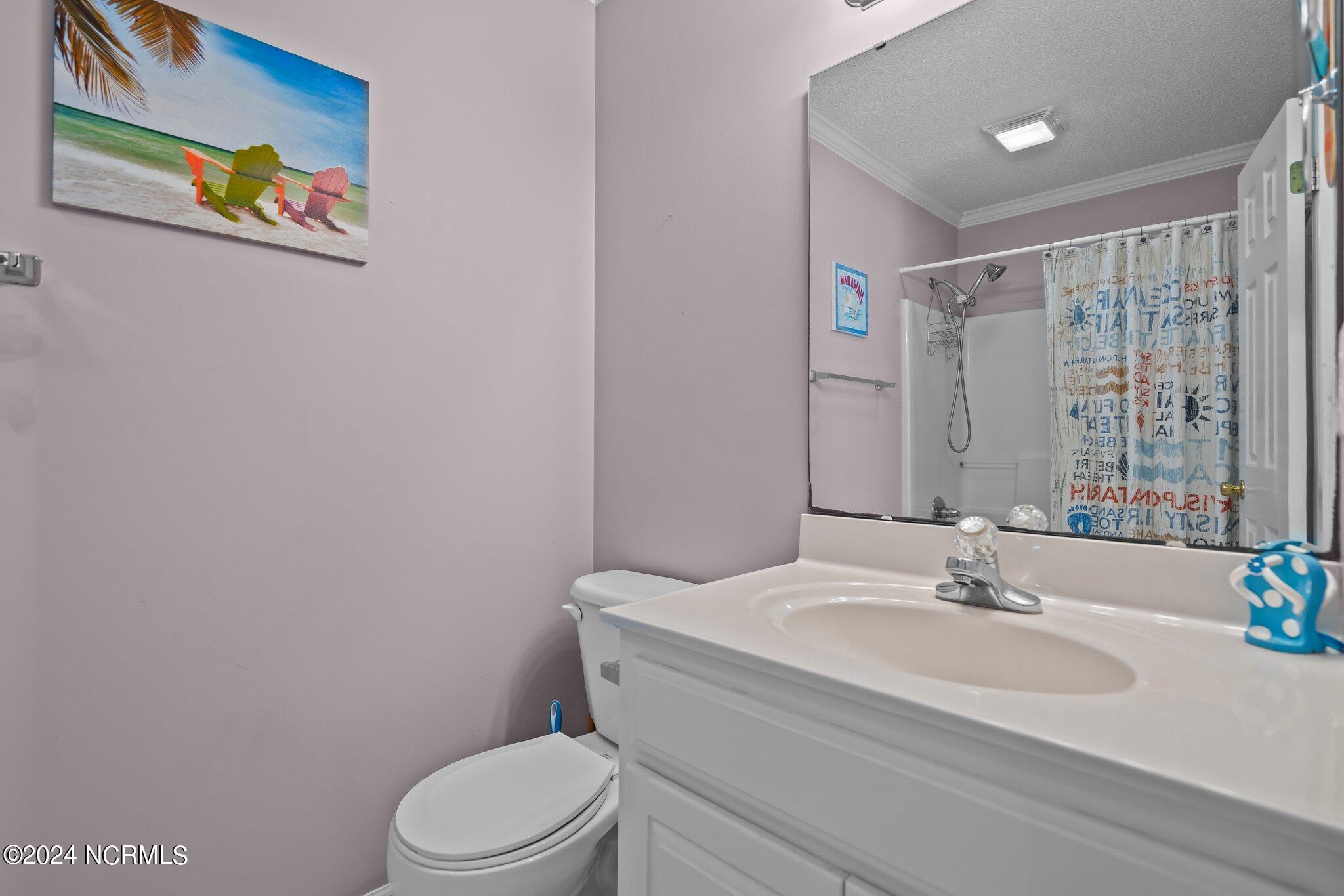 905 Broadway Street Property Photo 13