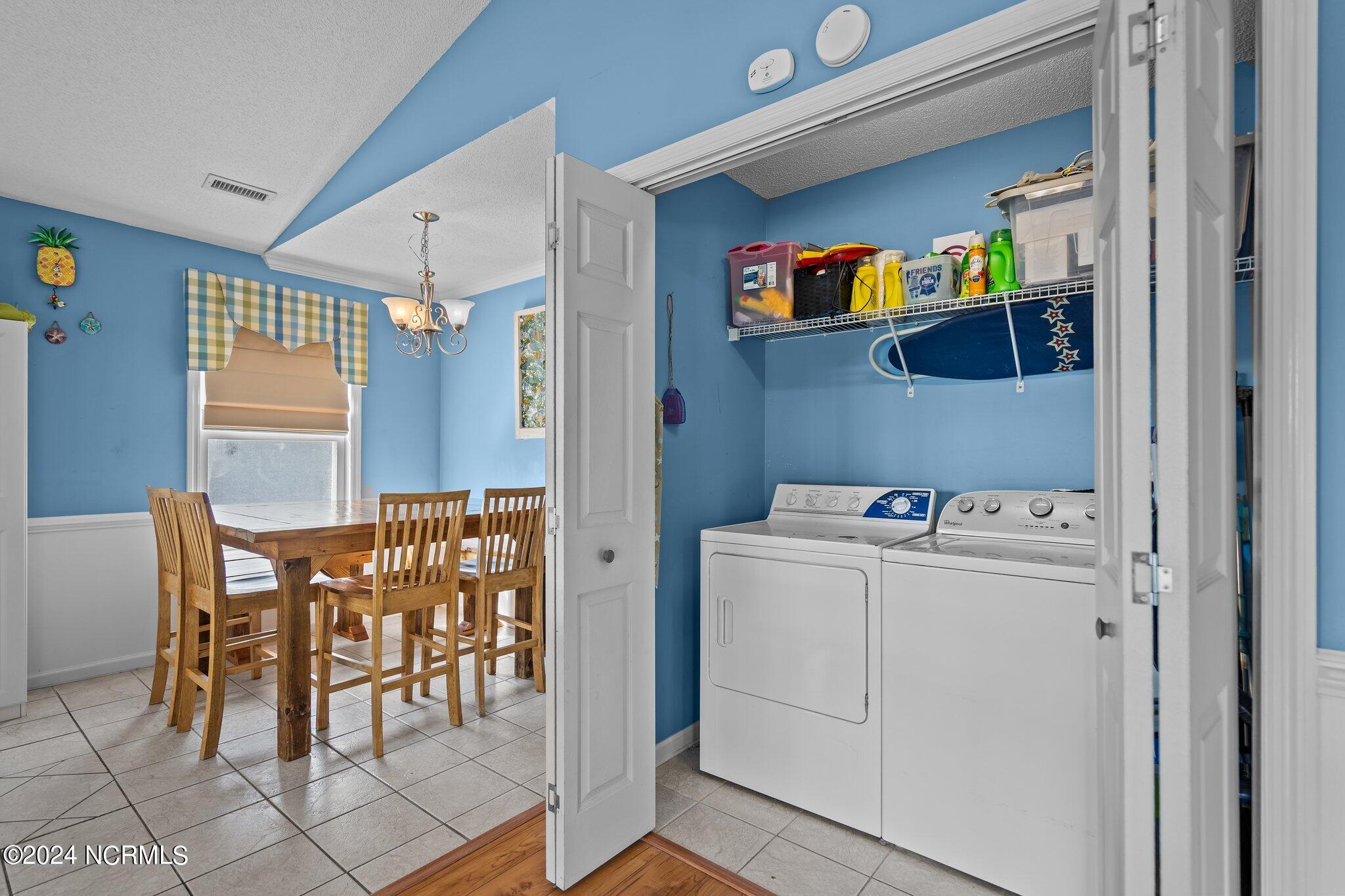 905 Broadway Street Property Photo 17