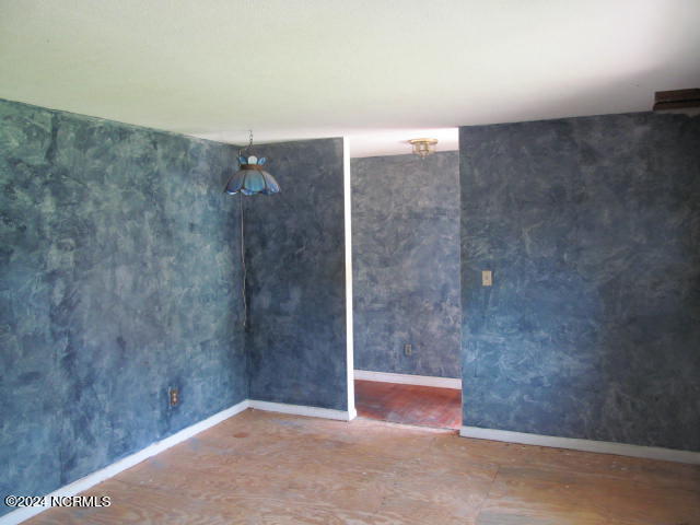 201 Stratford Road Property Photo 10