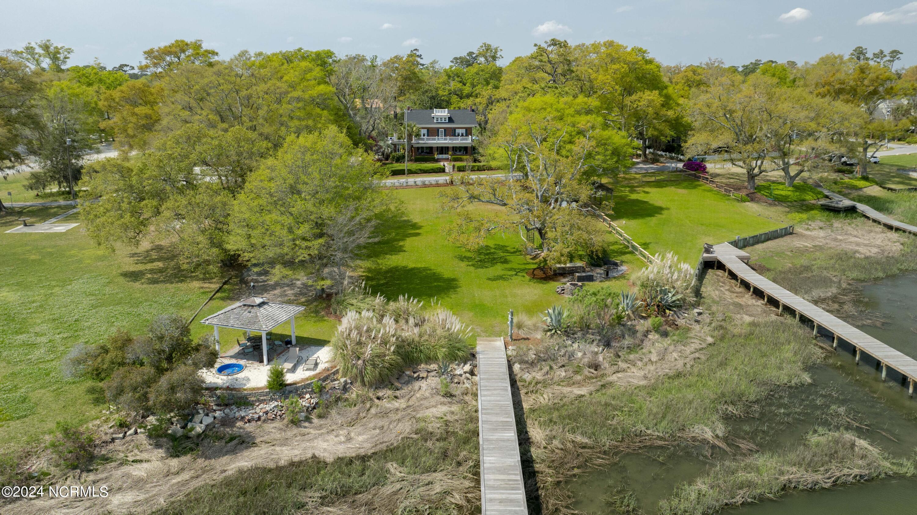 302 Summer Rest Road Property Photo 3