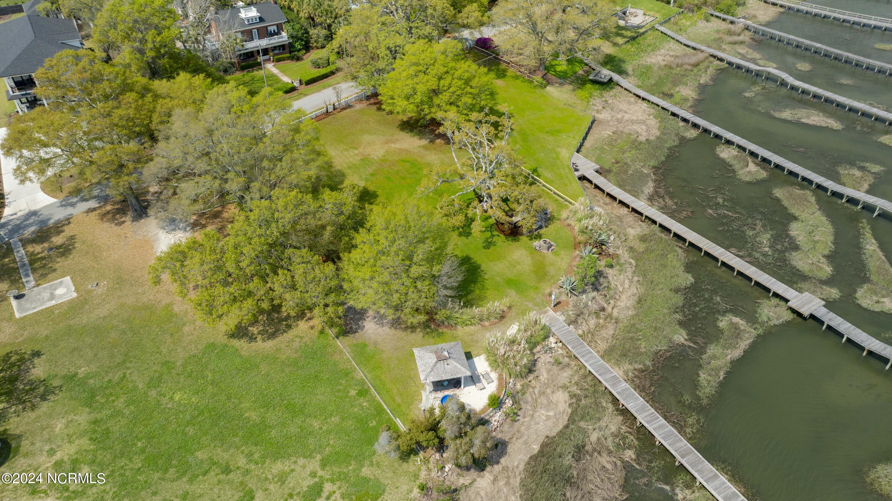 302 Summer Rest Road Property Photo 5