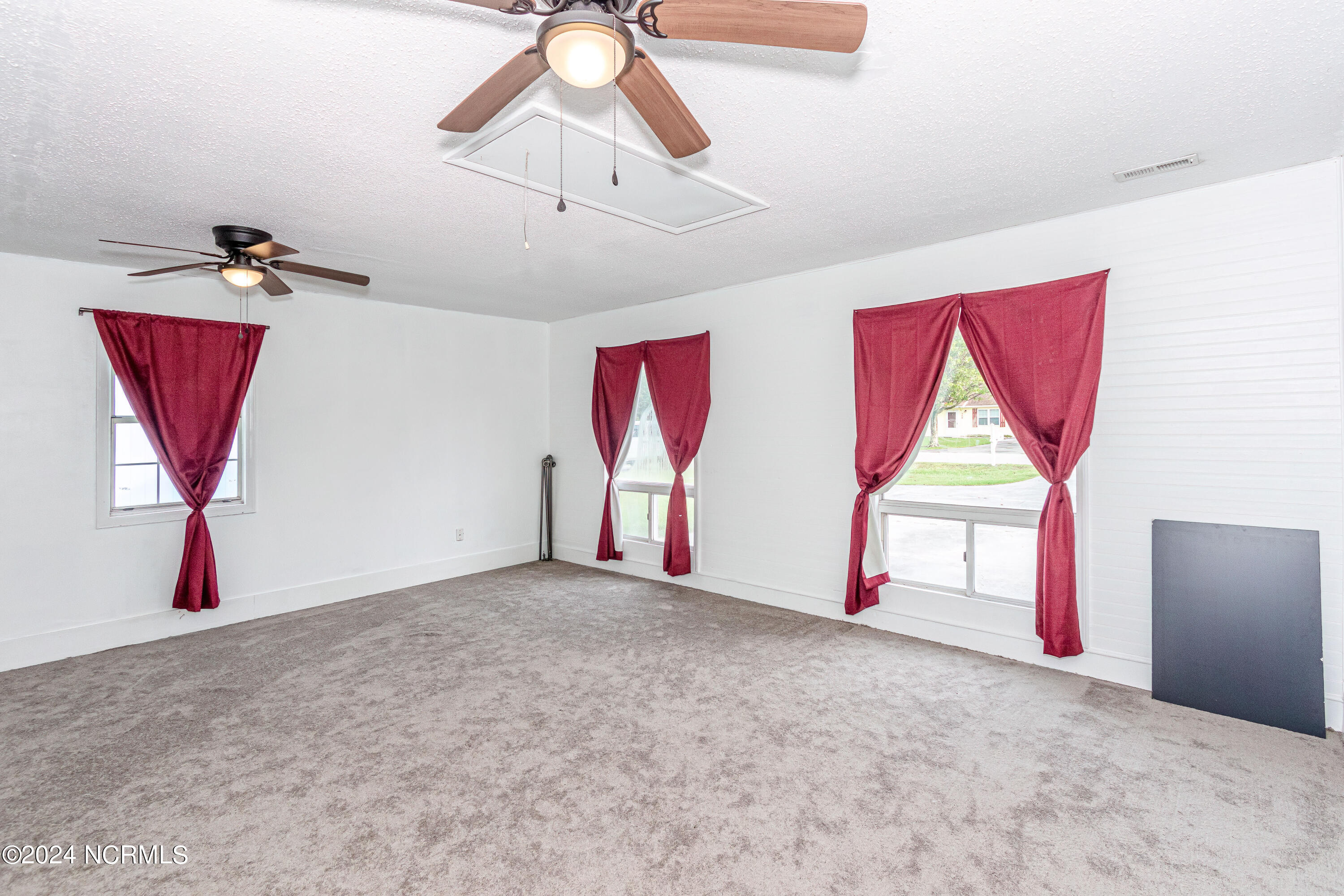307 Foxtrace Lane Property Photo 17