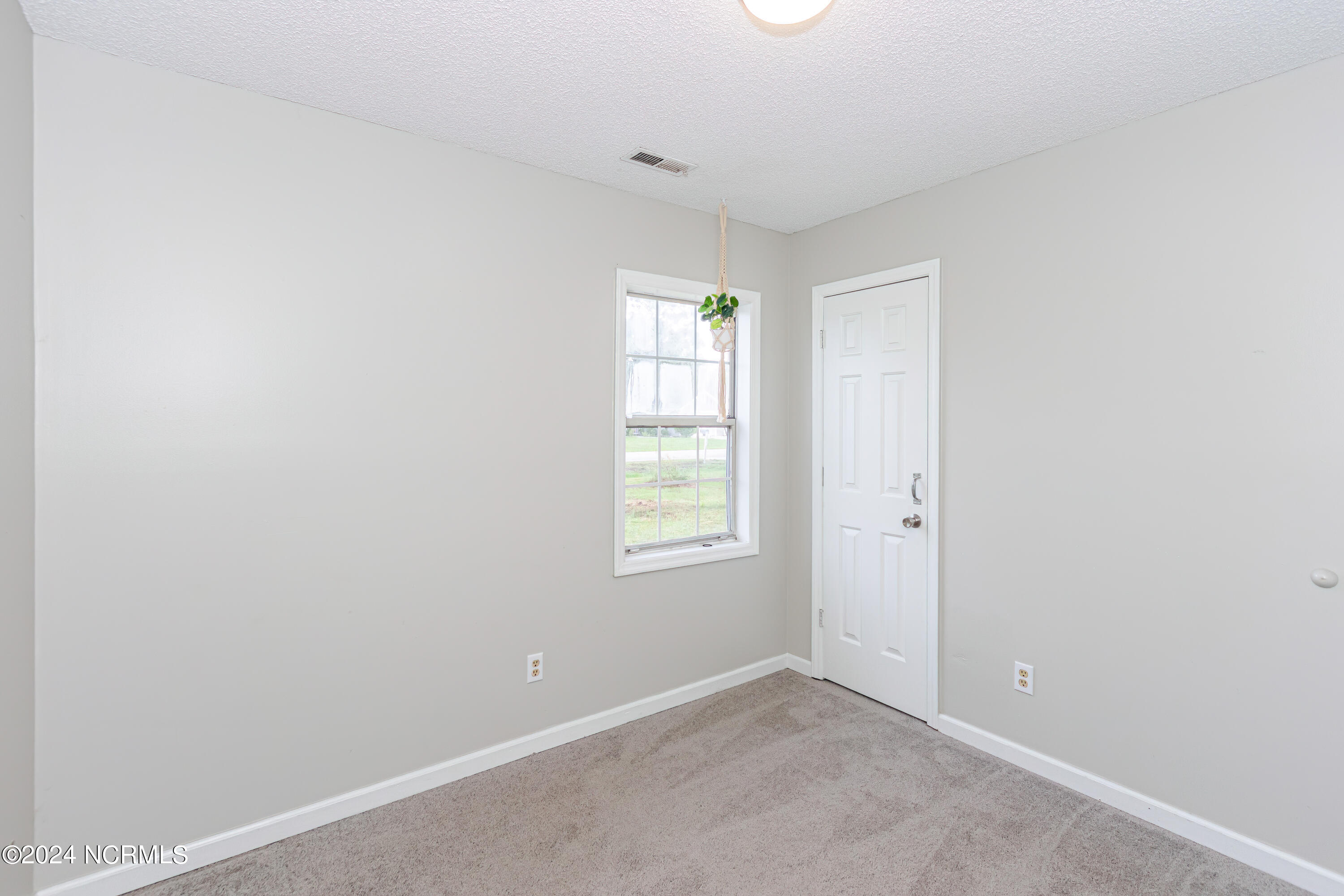 307 Foxtrace Lane Property Photo 35