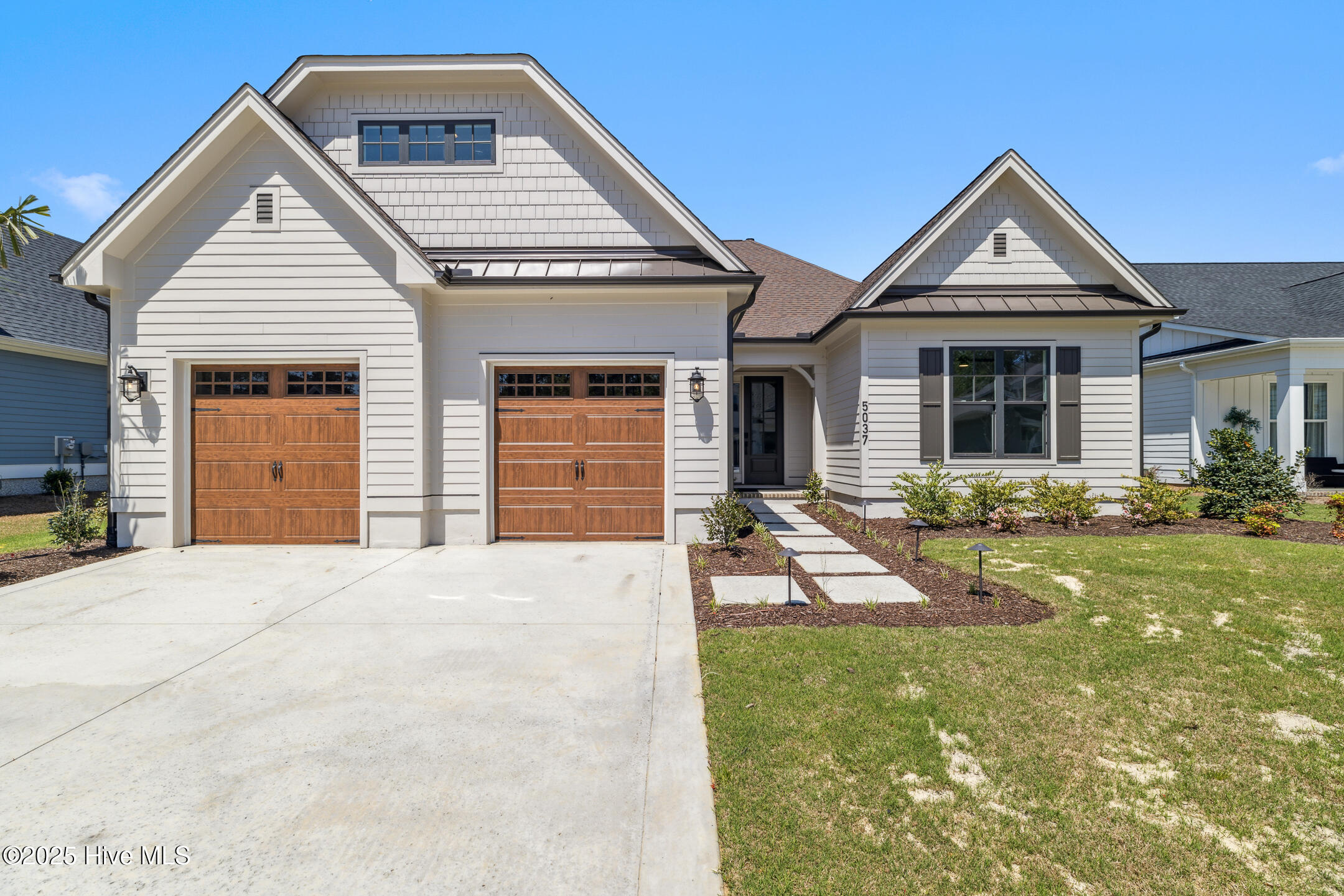 5037 Saltgrass Cove Property Photo 1