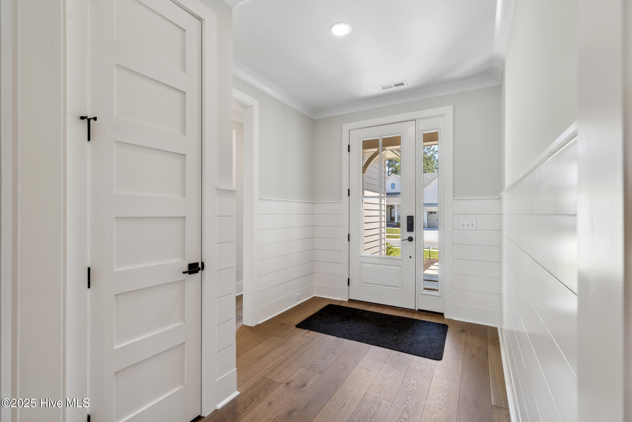5037 Saltgrass Cove Property Photo 9
