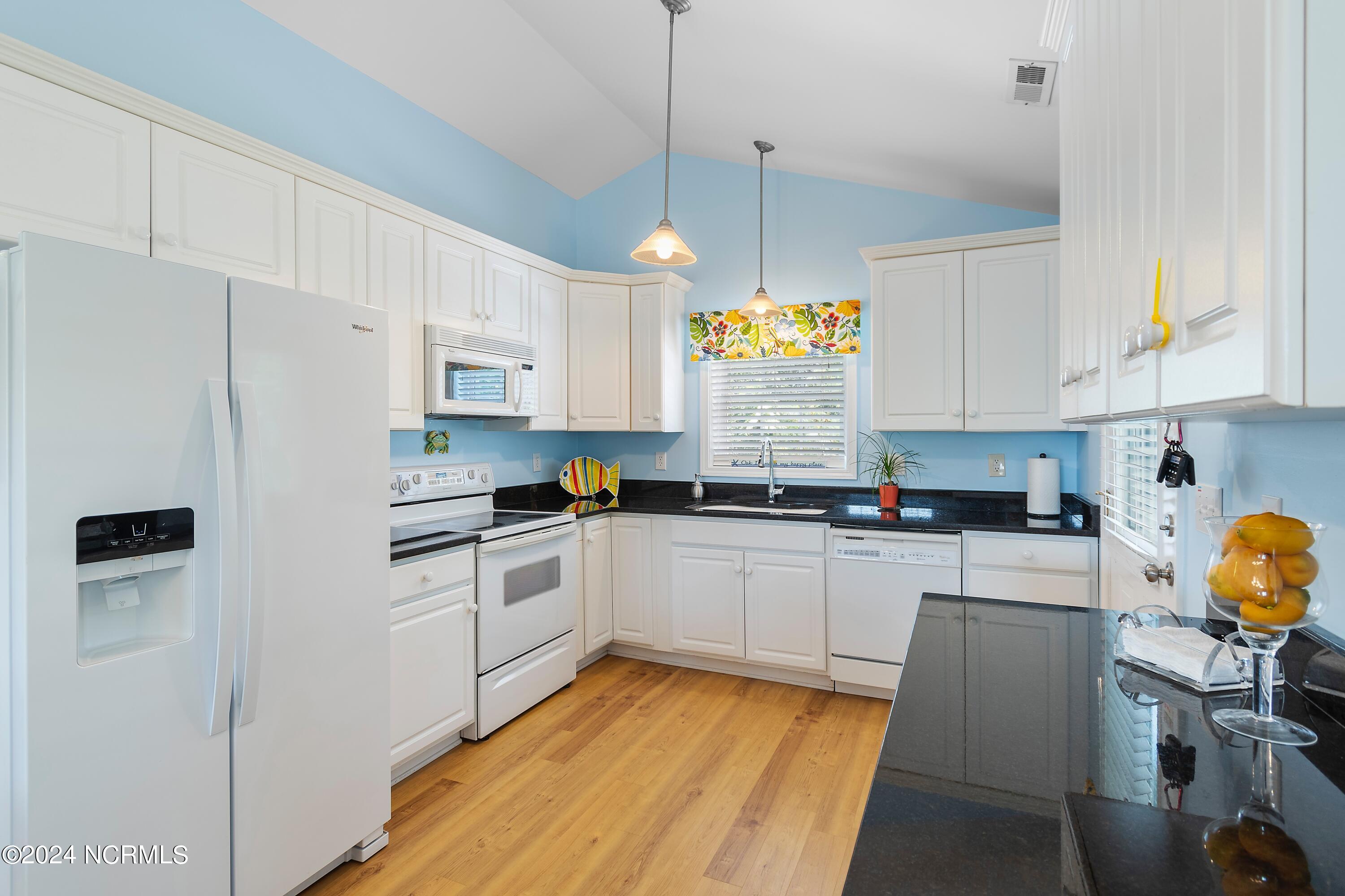 303 Ne 50th Street Property Photo 10