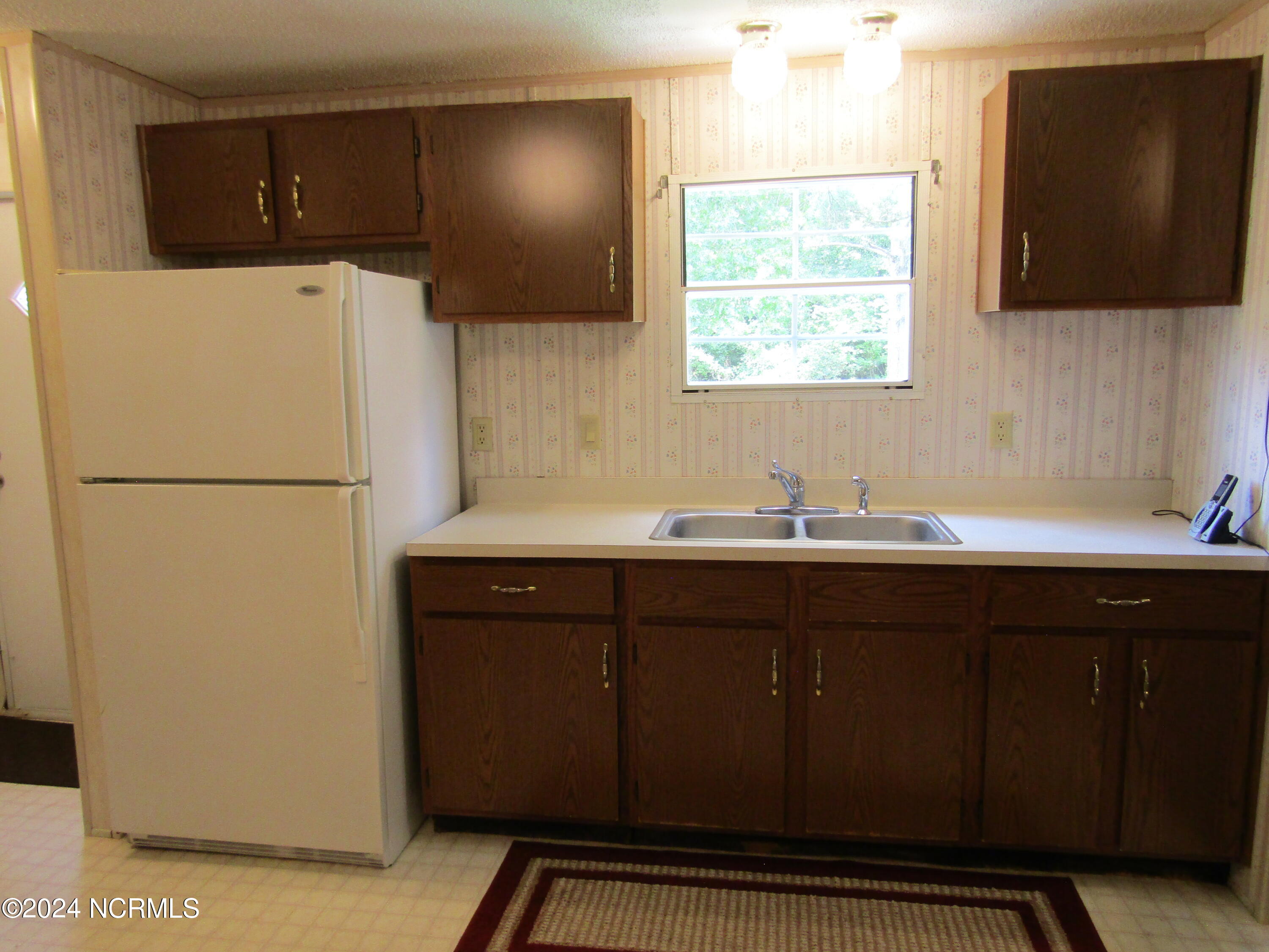 3833 Long Ridge Road Property Photo 5