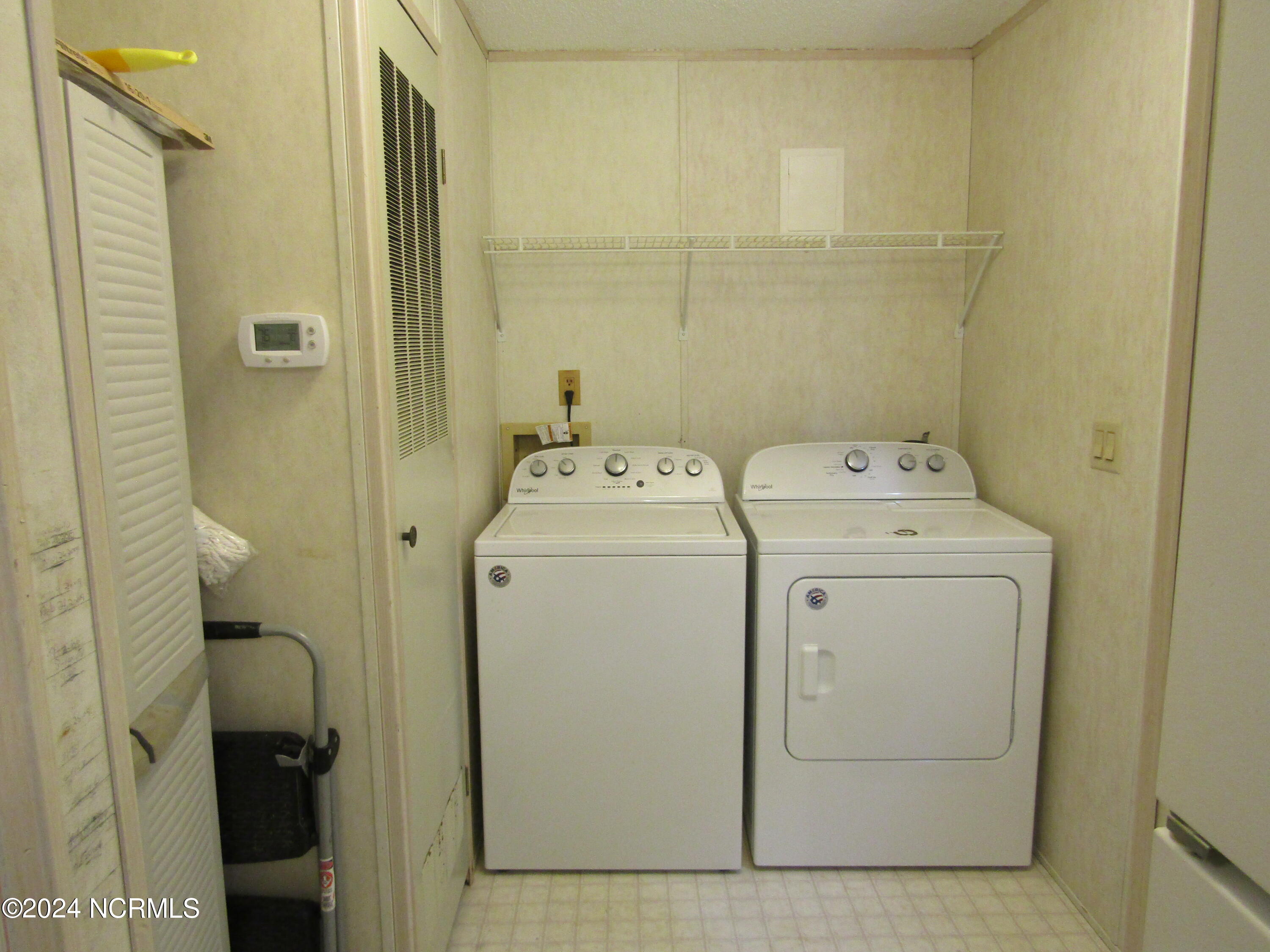 3833 Long Ridge Road Property Photo 8